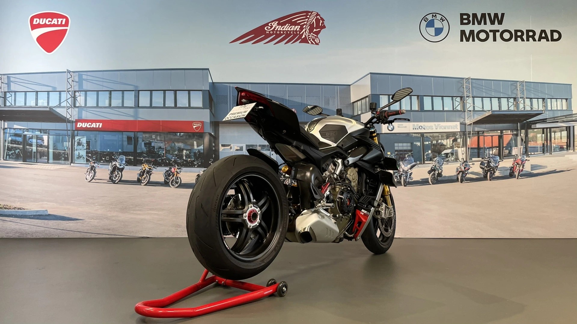DUCATI Streetfighter V4 S-image-4