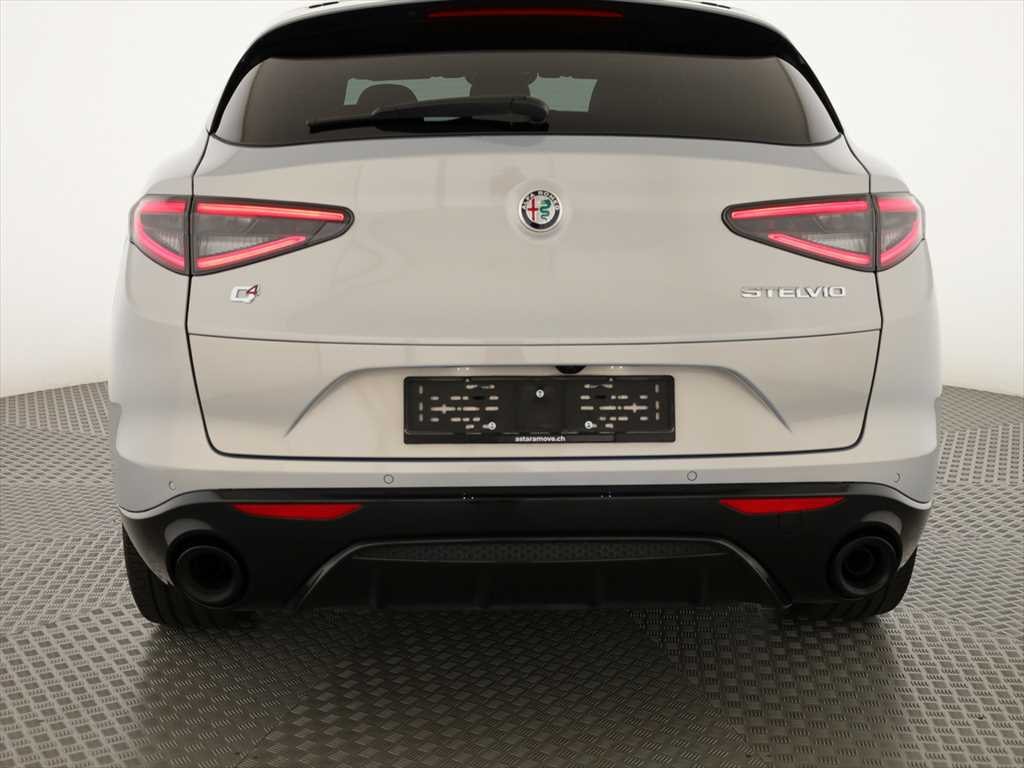 ALFA ROMEO Stelvio 2.0 Veloce Q4 AT8-image-4