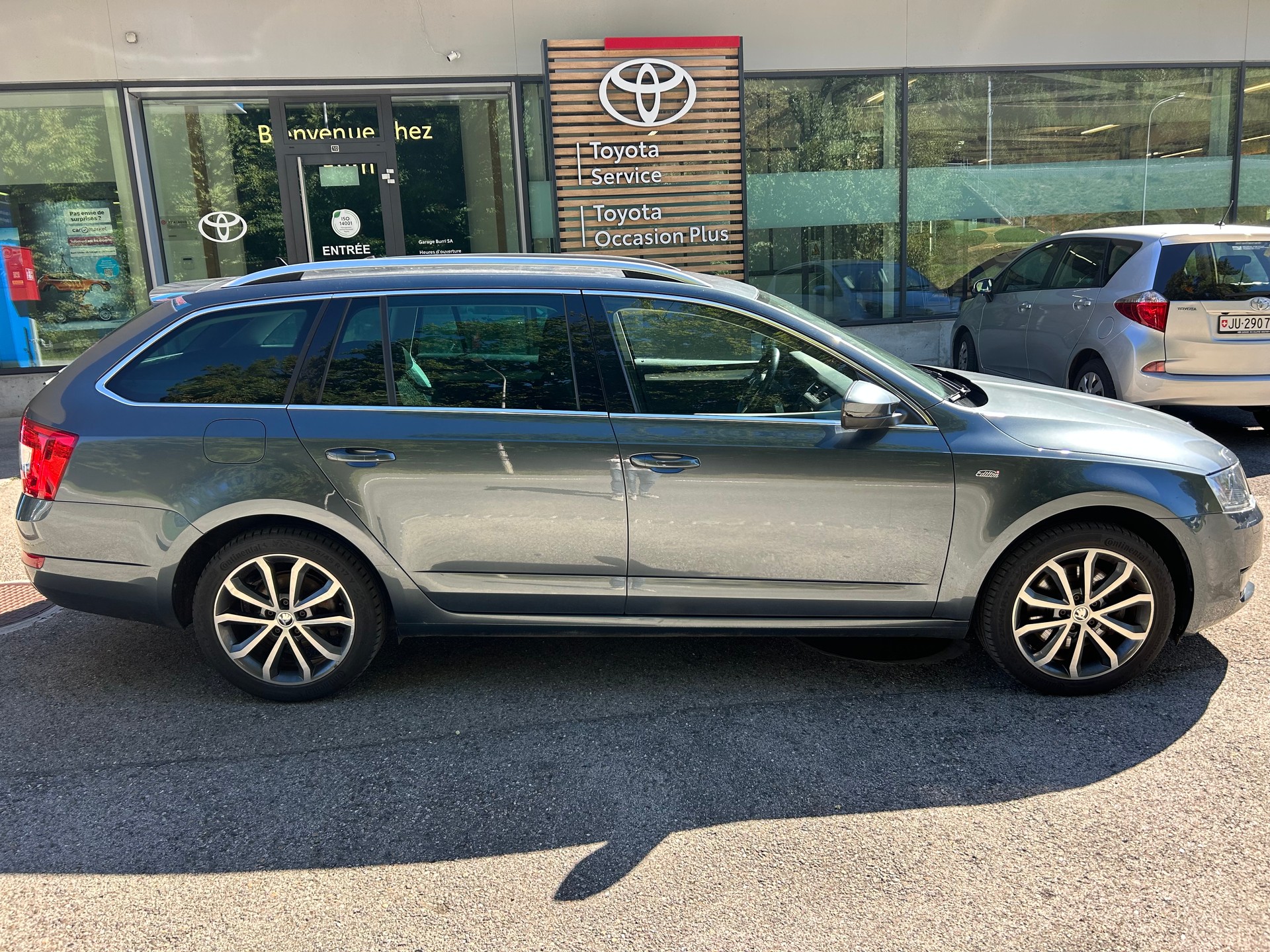 SKODA Octavia Combi 1.8 TSI Swiss Edition 4x4 DSG