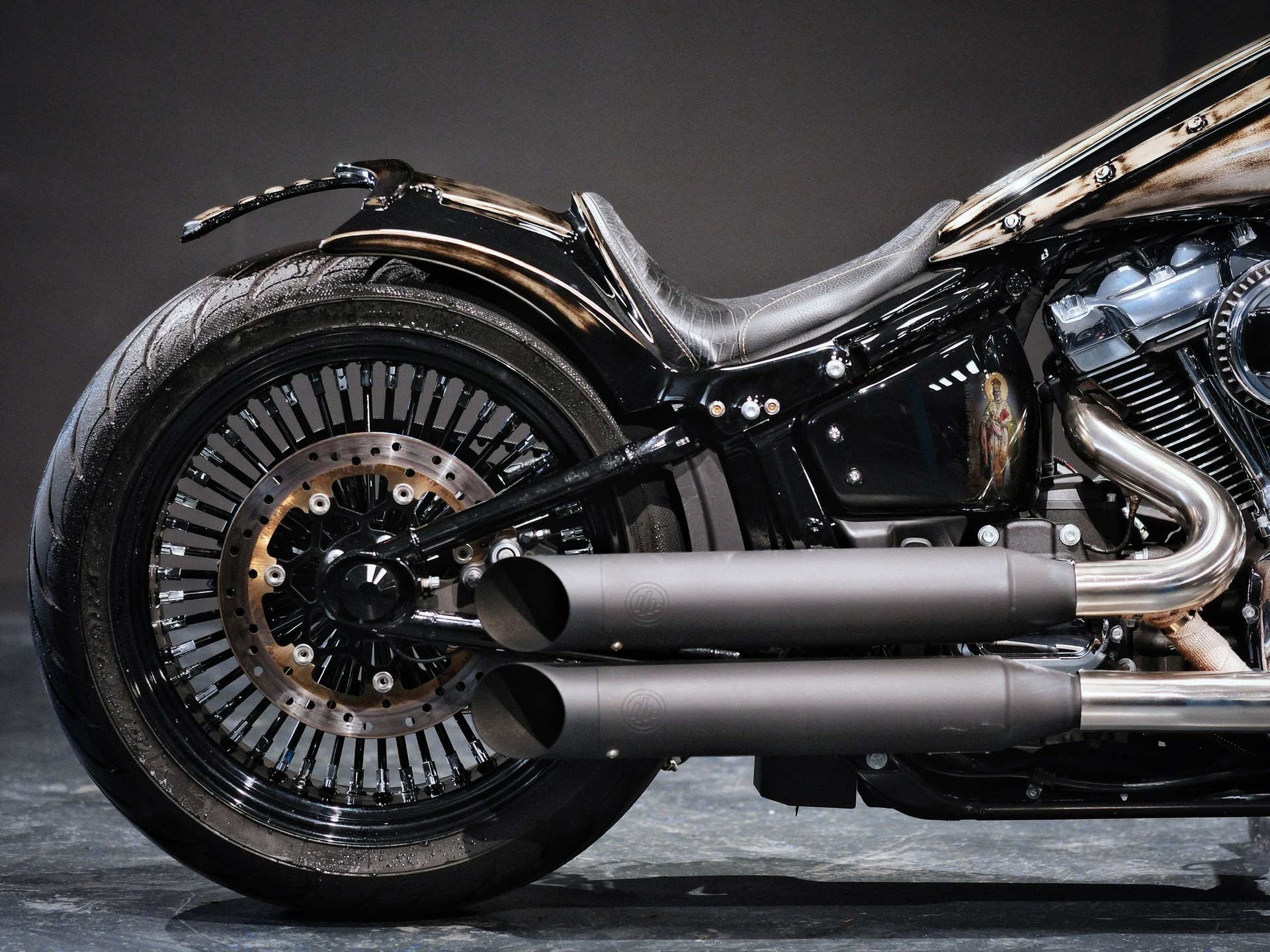 HARLEY-DAVIDSON FXBRS Breakout 114 ABS-image-7