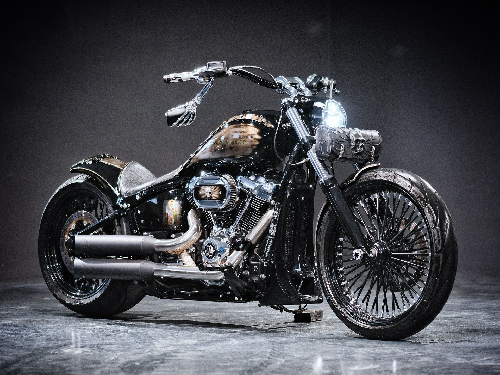 HARLEY-DAVIDSON FXBRS Breakout 114 ABS-image-3