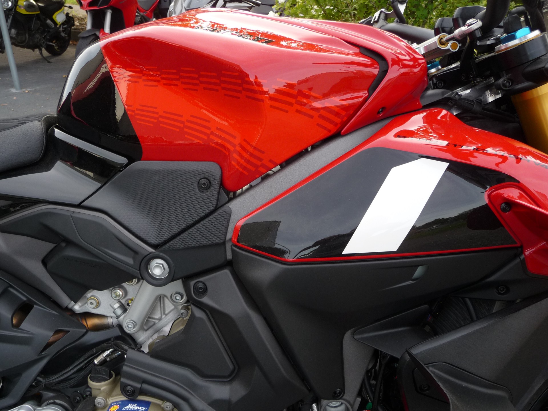 DUCATI CORSE-image-4