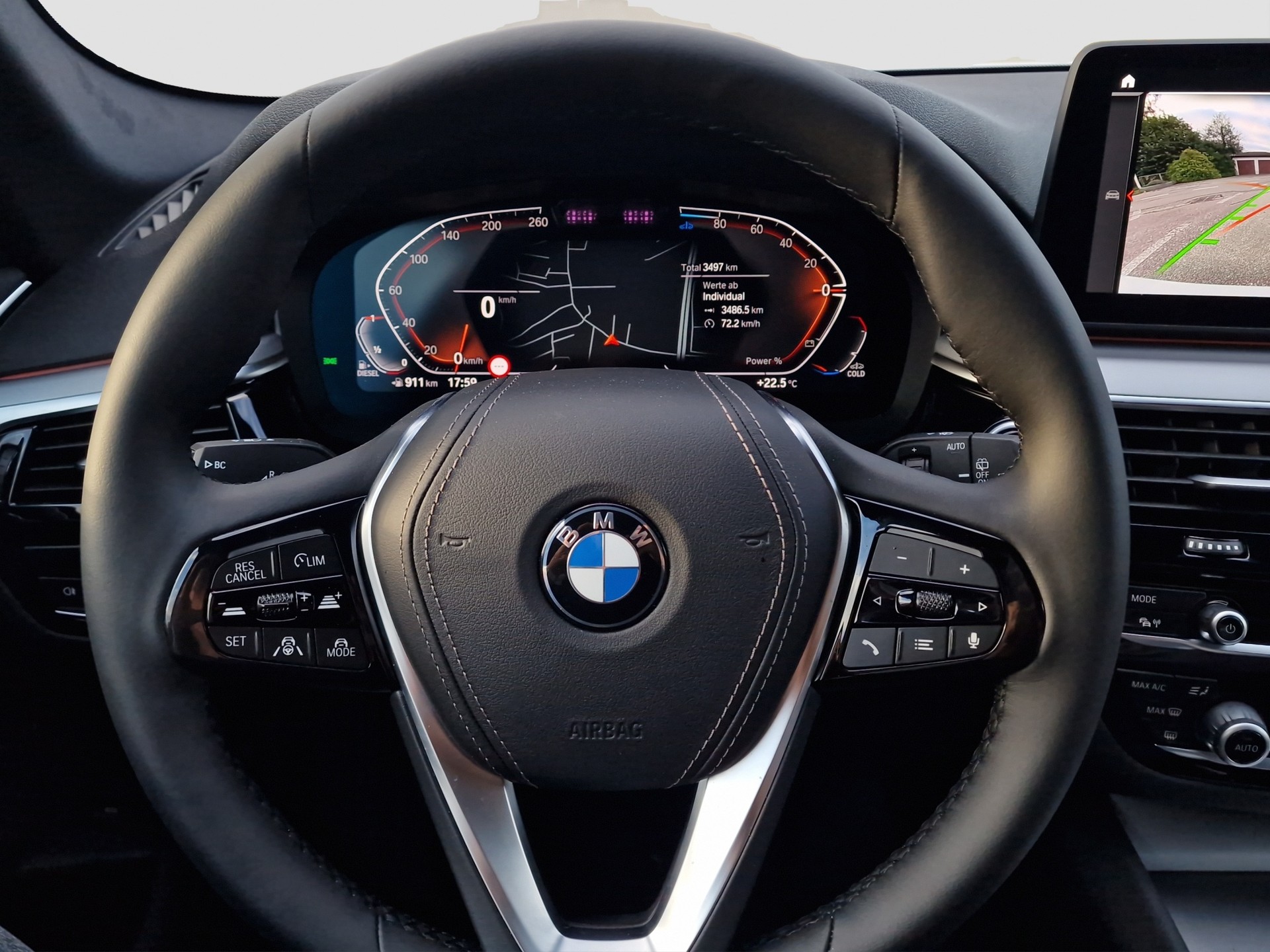 BMW 520d xDrive 48V Touring Steptronic ** Werkgarantie ** Gratis - Service ** Head Up **-image-9
