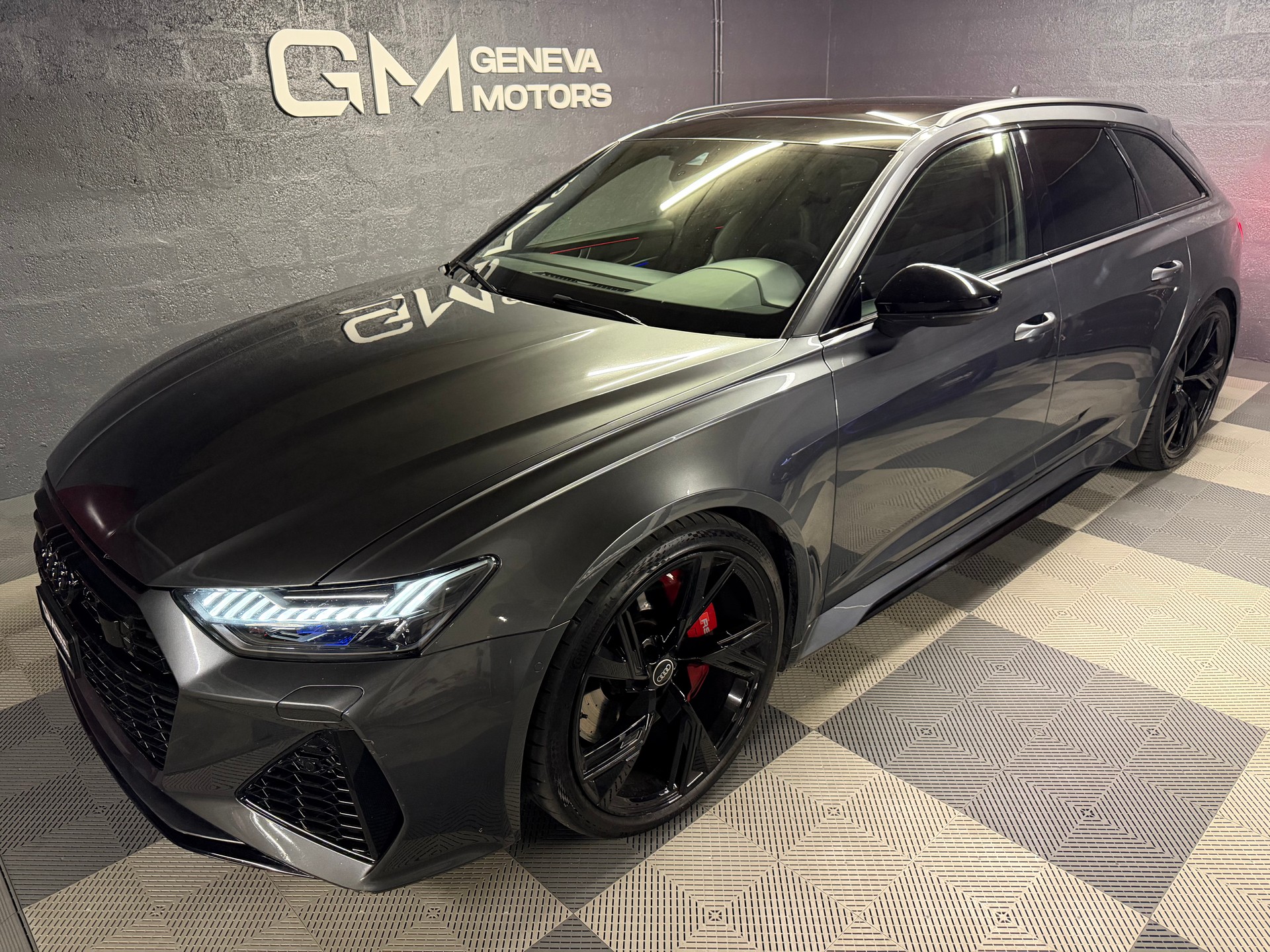 AUDI RS6 Avant 4.0 TFSI V8 quattro
