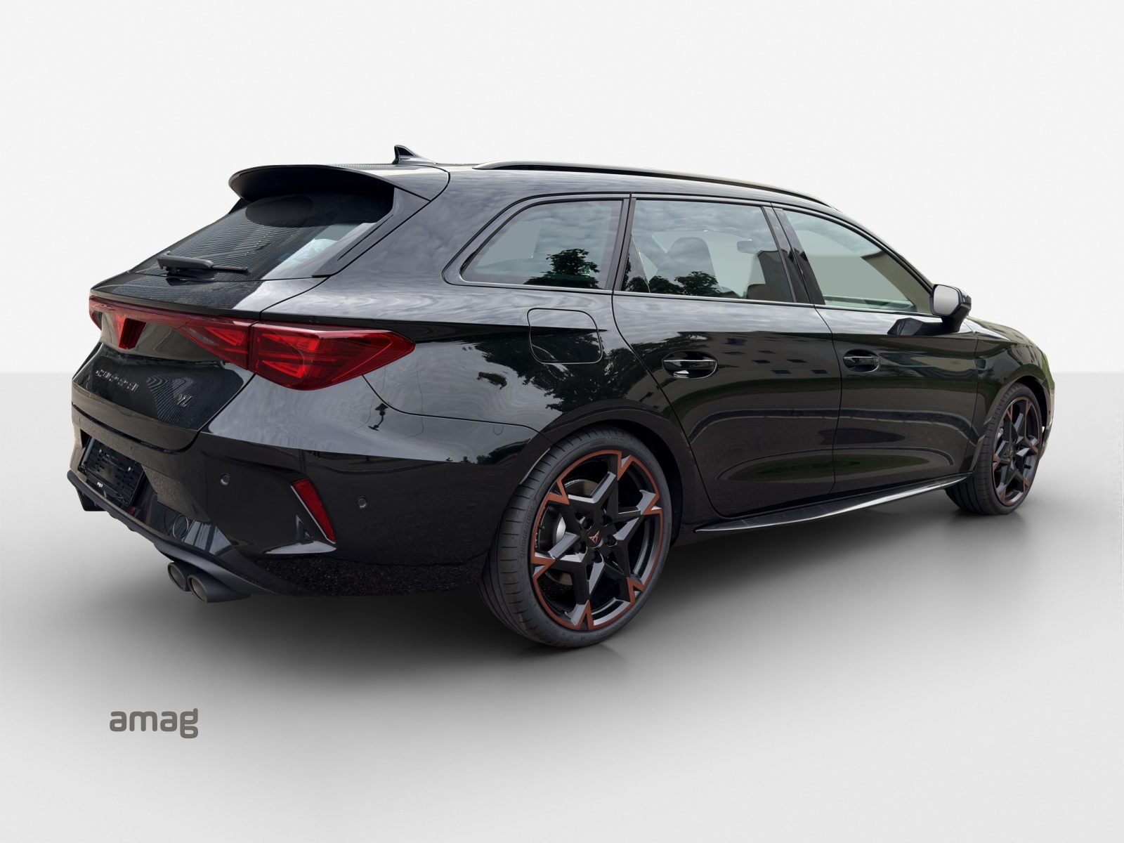 CUPRA LEON ST 2.0 TSI VZ DSG 4Drive-image-4