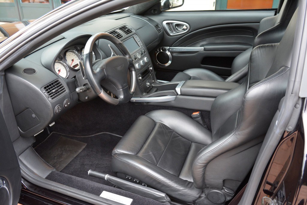 ASTON MARTIN Vanquish V12 S 5.9-48-image-3