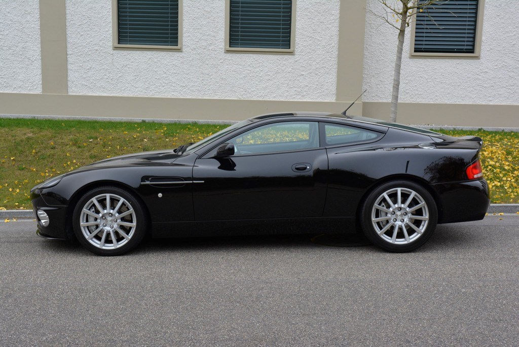 ASTON MARTIN Vanquish V12 S 5.9-48-image-1