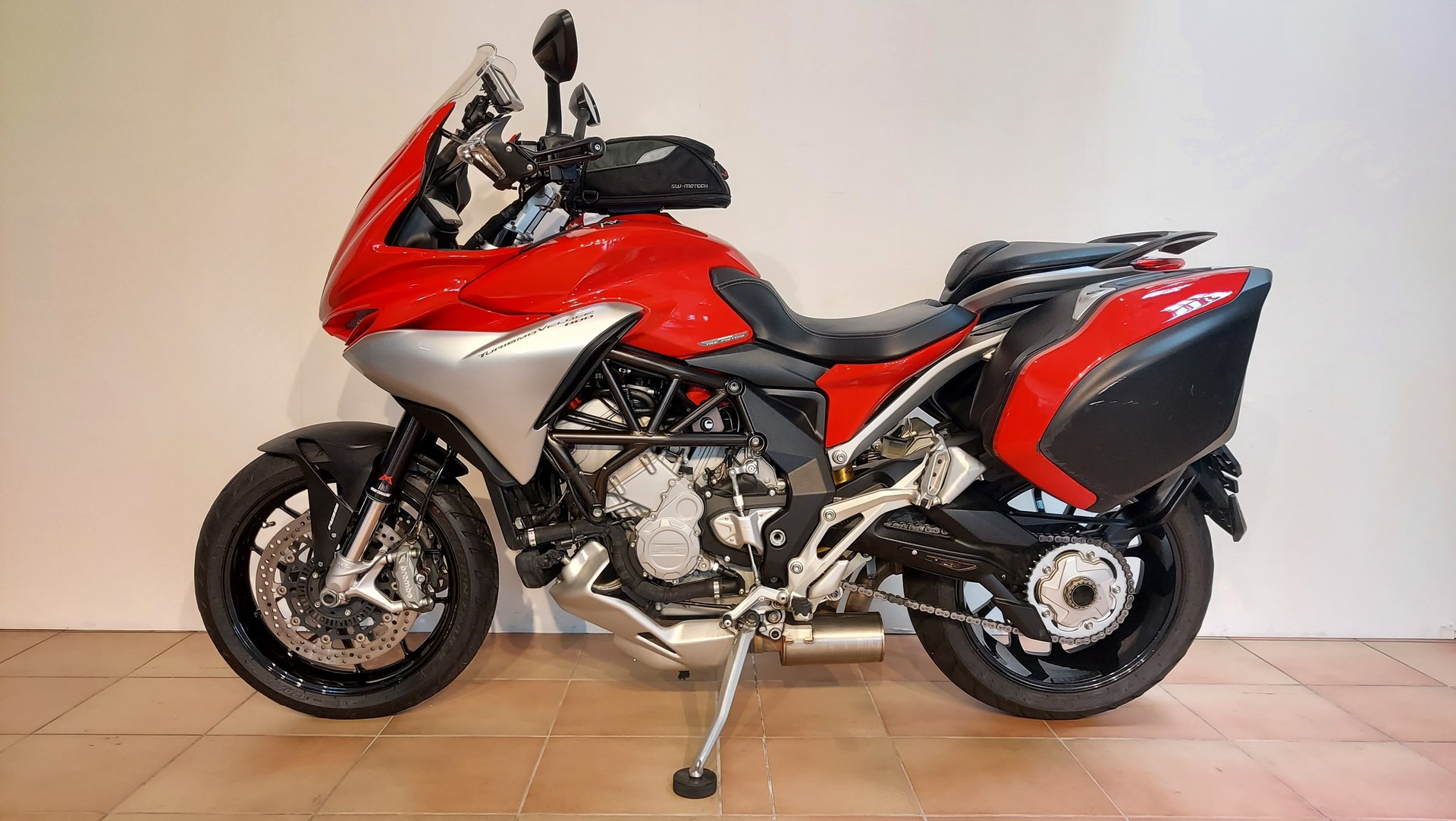 MV AGUSTA Turismo Veloce-image-1