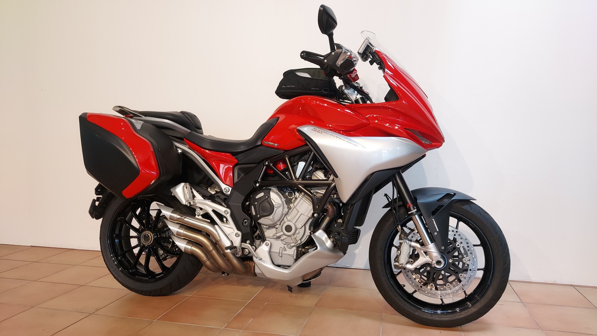 MV AGUSTA Turismo Veloce-image-2