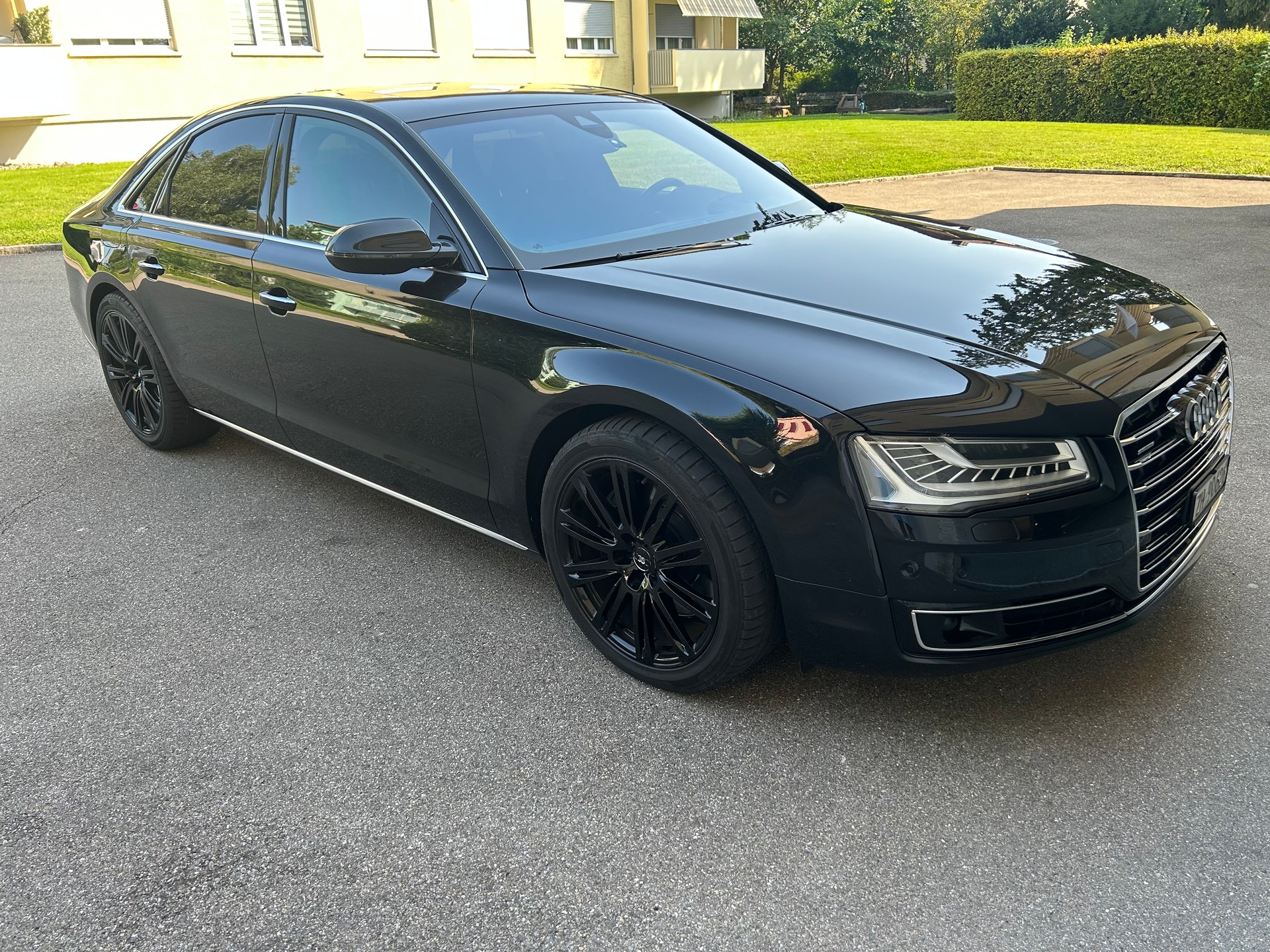 AUDI A8 4.2 TDI quattro tiptronic-image-1
