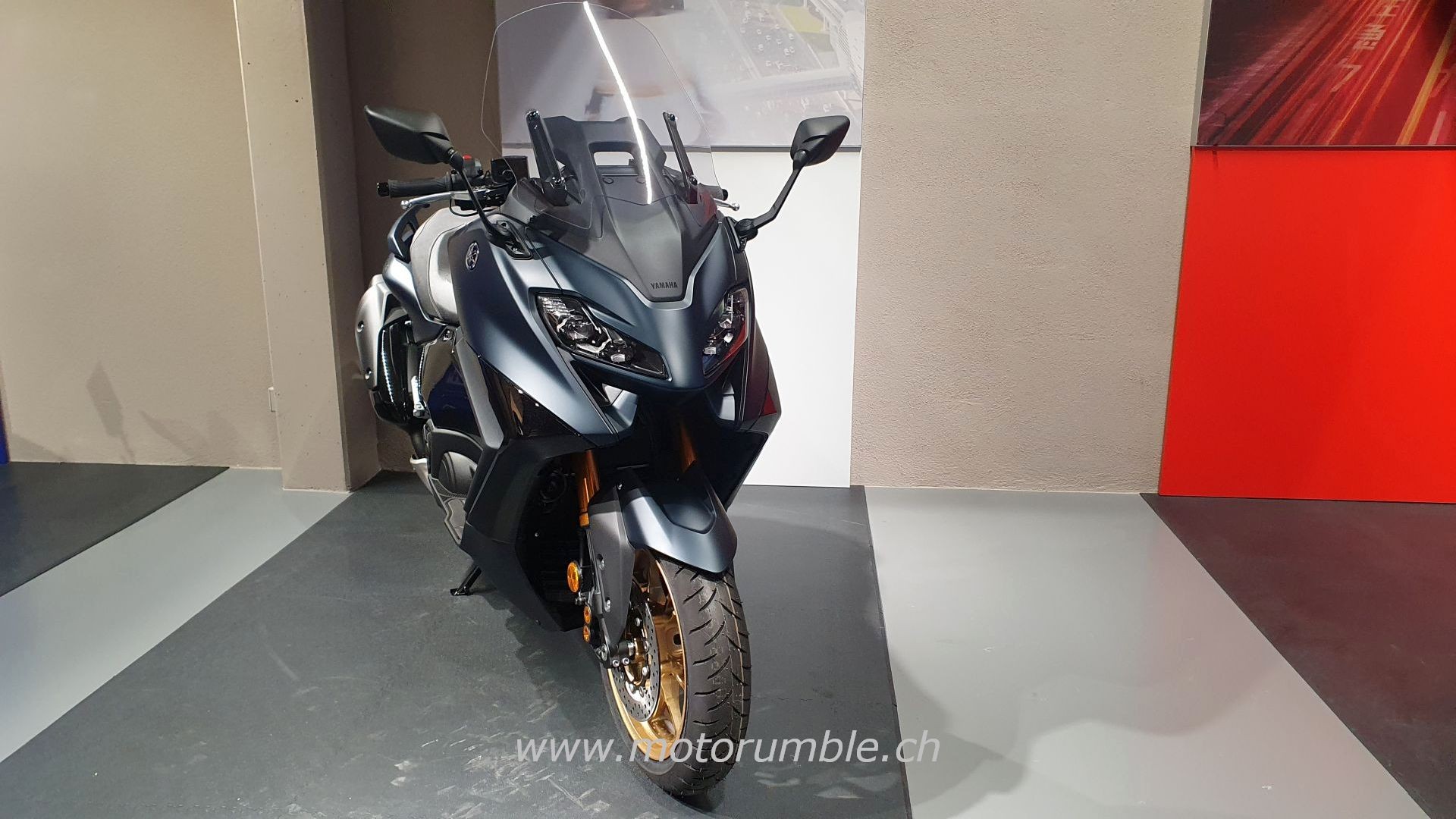 YAMAHA XP560 D TECH MAX-image-1