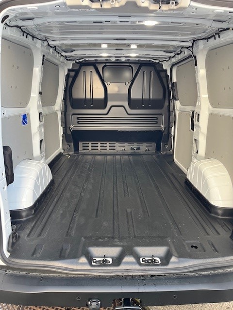 FORD E-Transit Custom Van 320 L1H1 82,5kWh Trend-image-6