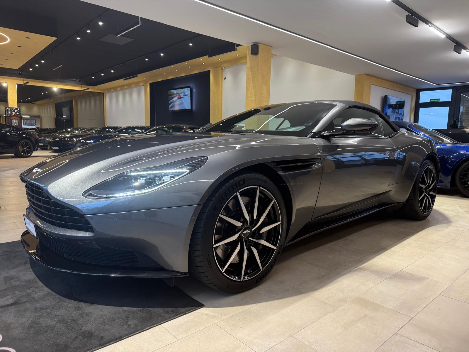 ASTON MARTIN DB11 V8 Volante Touchtronic 3-image-2