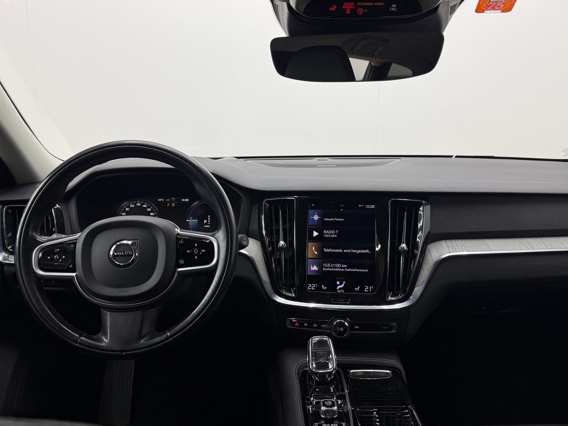 VOLVO V60 T6 eAWD Twin Engine Inscription Geartronic-image-25
