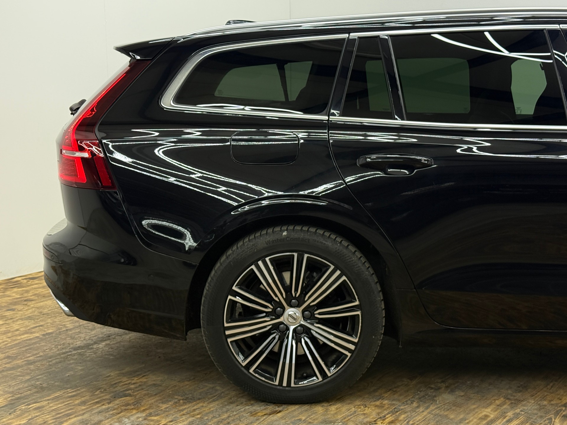 VOLVO V60 T6 eAWD Twin Engine Inscription Geartronic-image-14
