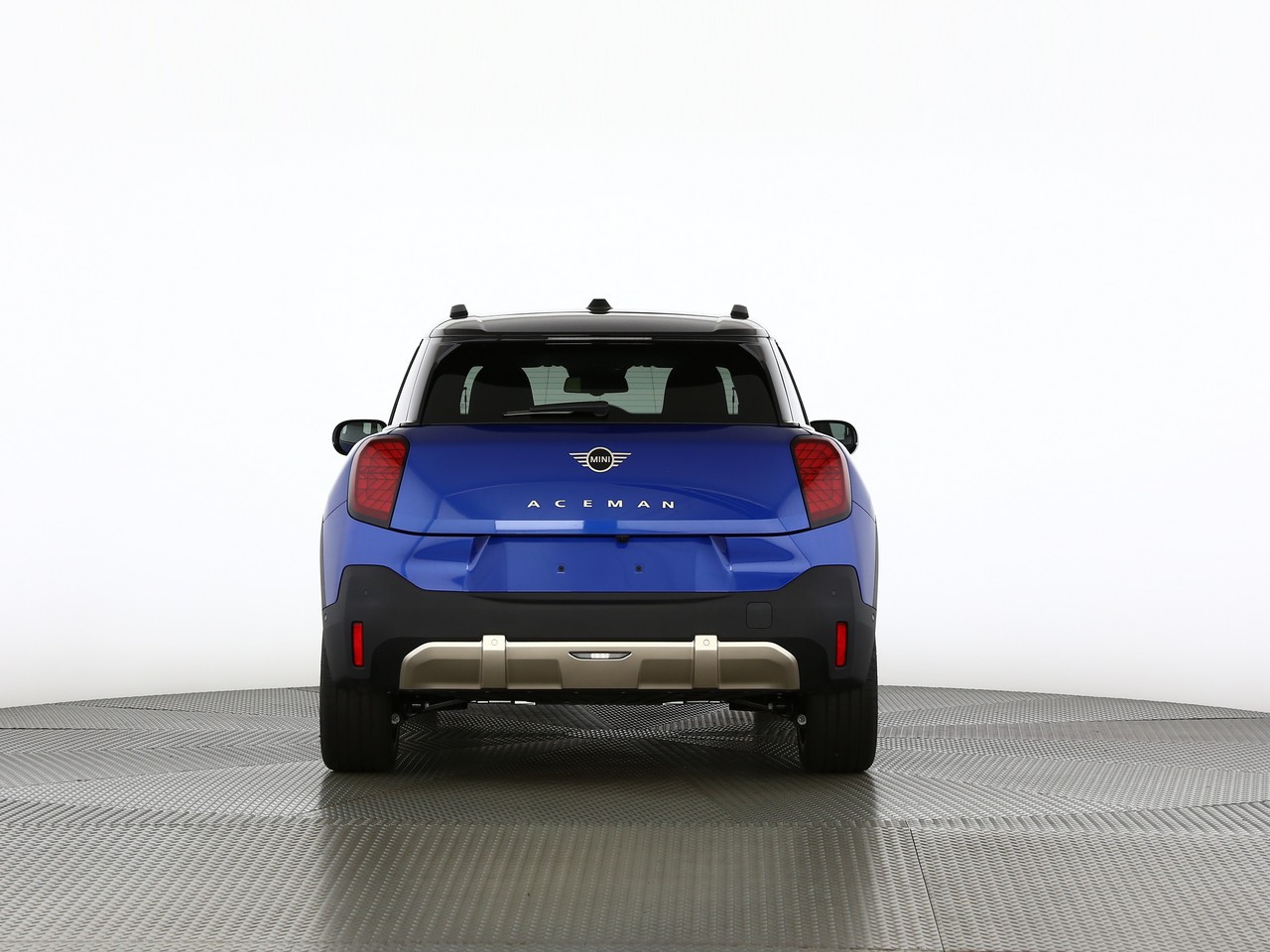 MINI Aceman E-showroom-element-3