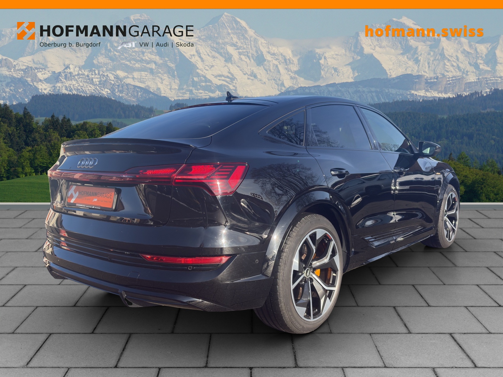 AUDI e-tron S Sportback quattro-showroom-element-2