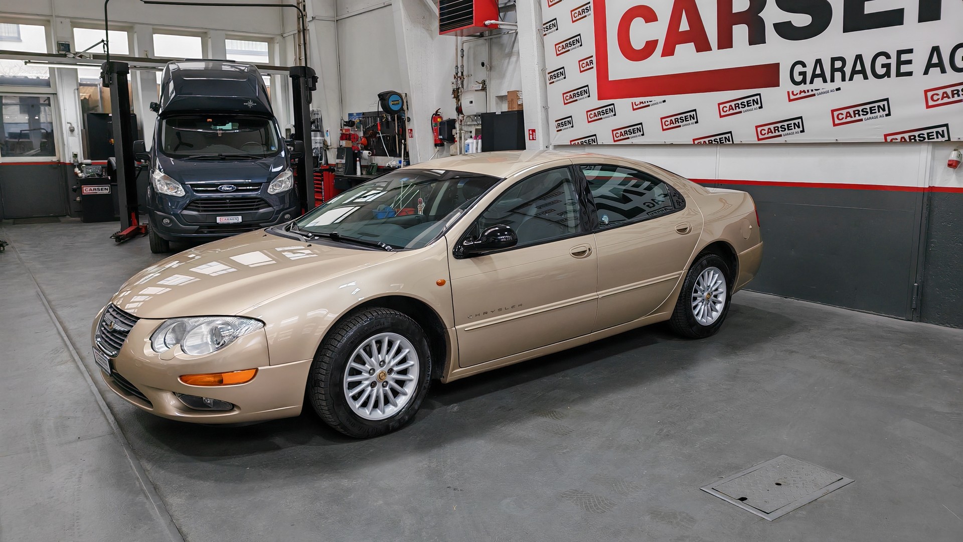 CHRYSLER 300M-image-7