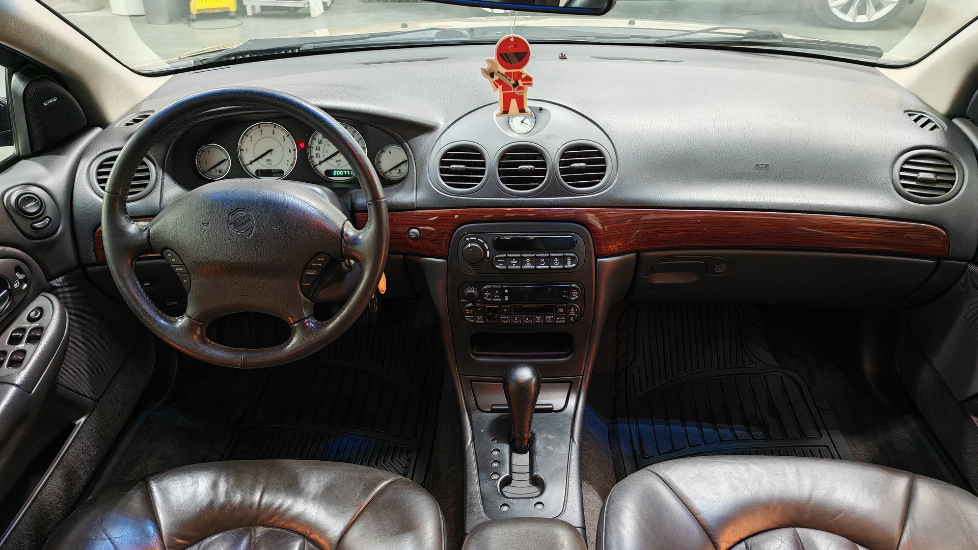 CHRYSLER 300M-image-11