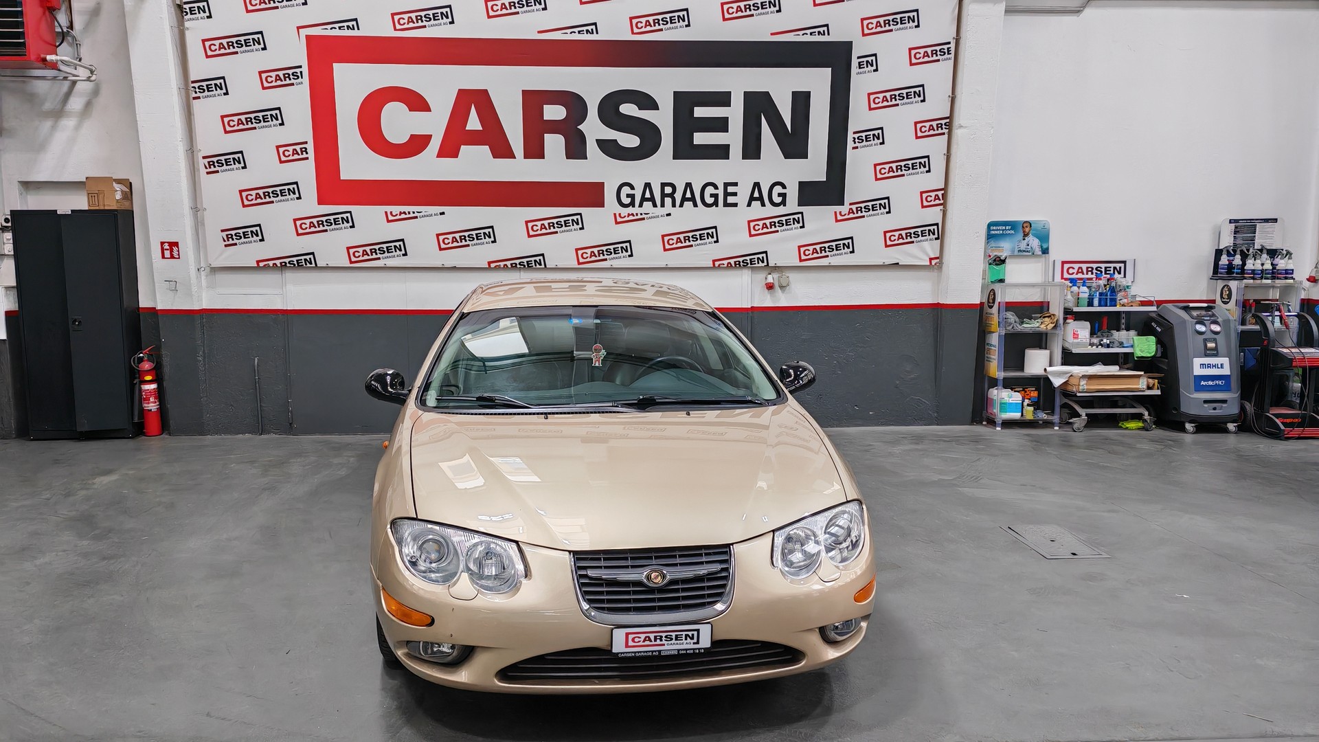 CHRYSLER 300M-image-1
