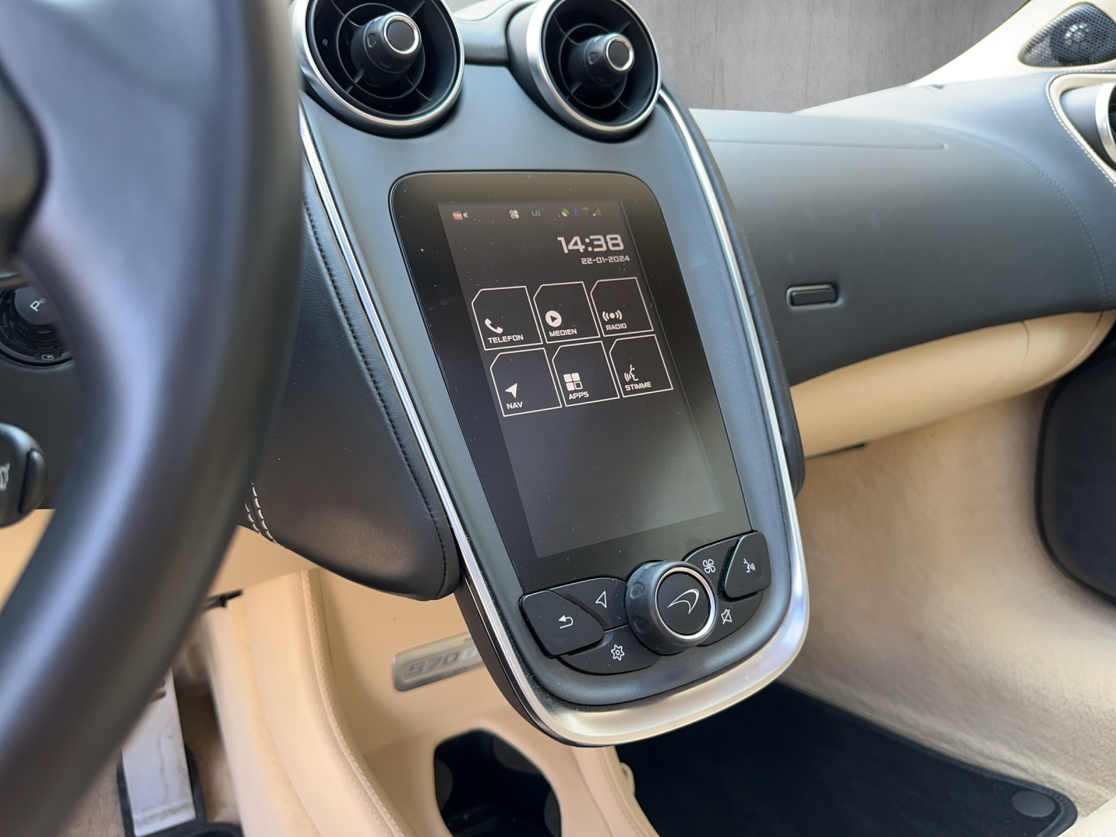McLAREN 570GT Coupé 3.8 V8 SSG-image-14