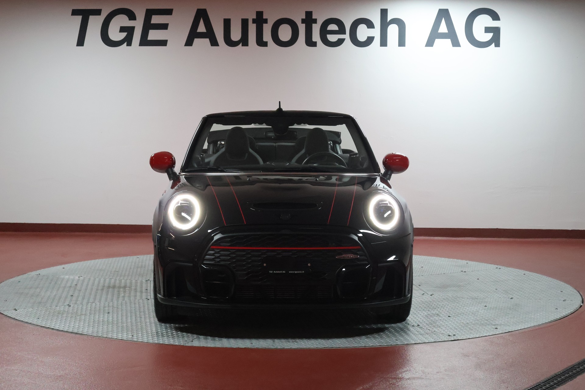 MINI Cooper John Cooper Works Cabriolet Steptronic-showroom-element-1