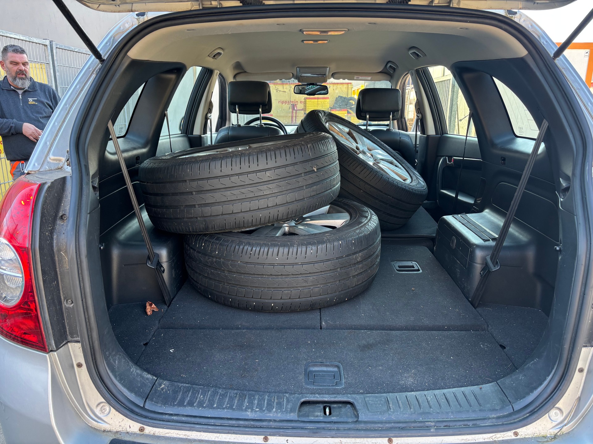 CHEVROLET Captiva 3.2 V6 LT Executive 4WD Automatic-image-6