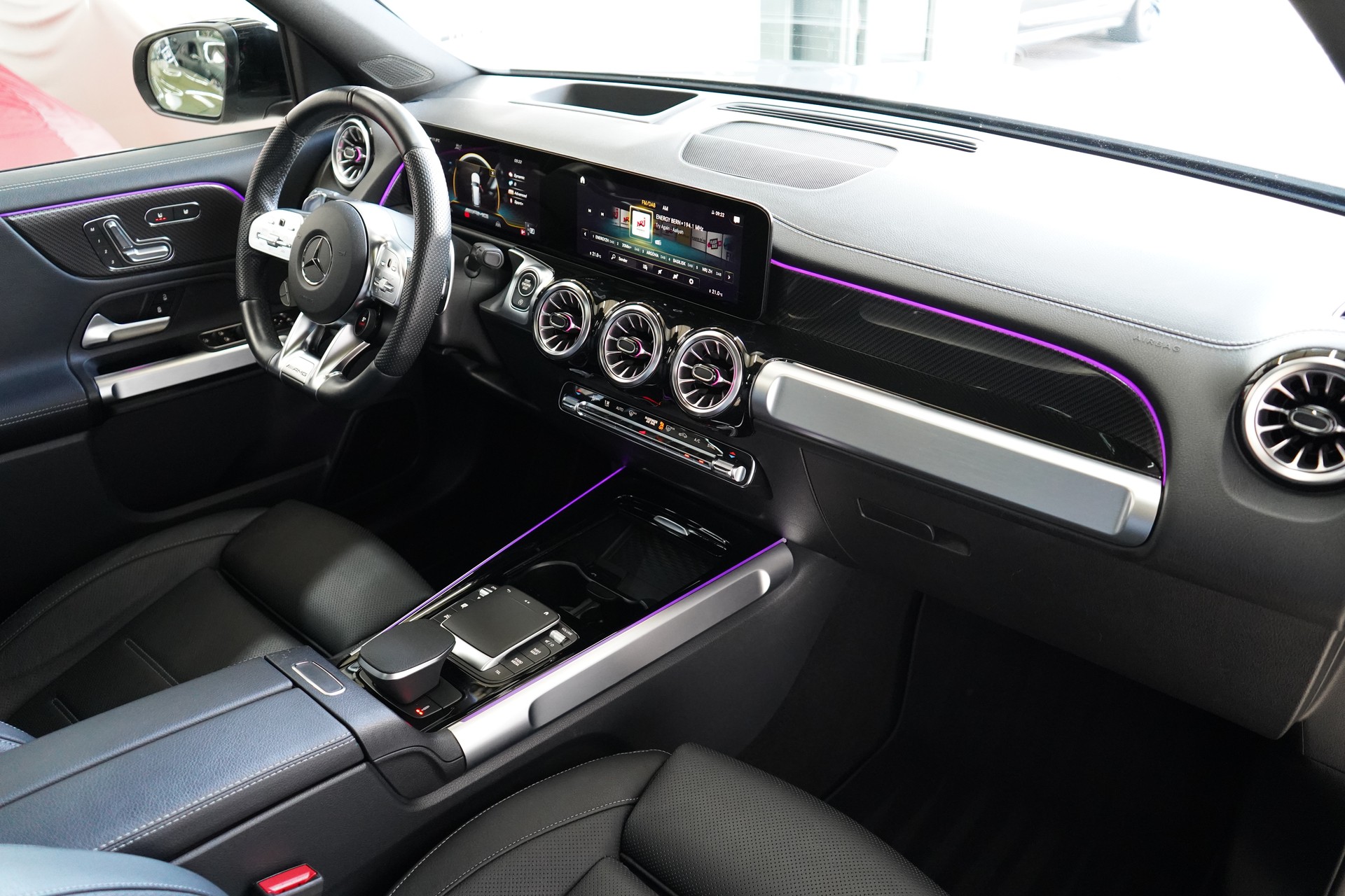 MERCEDES-BENZ GLB 35 AMG 4Matic 8G-Tronic-image-27