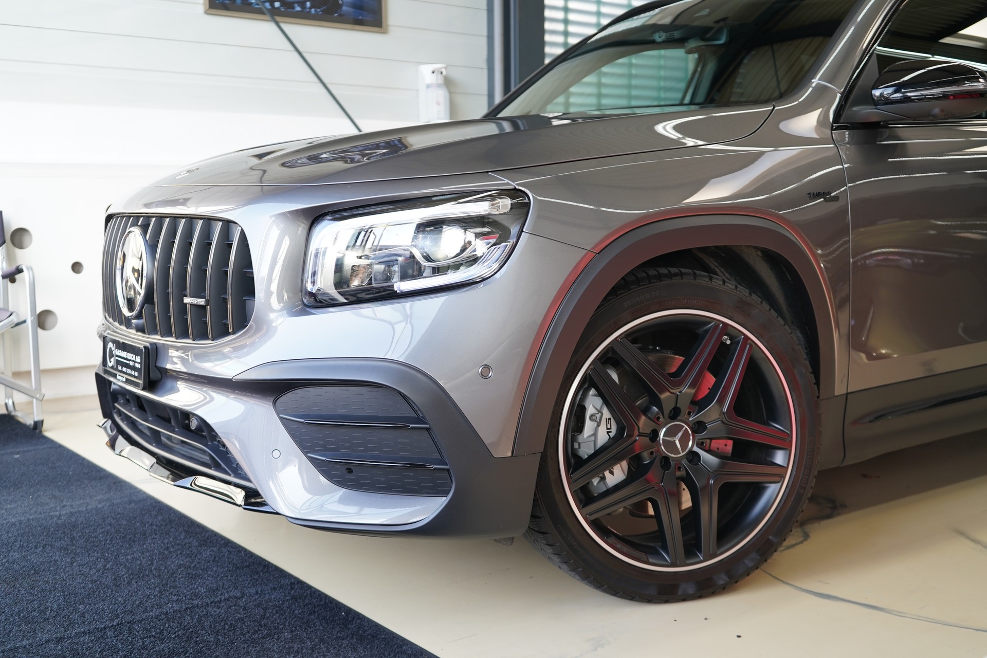 MERCEDES-BENZ GLB 35 AMG 4Matic 8G-Tronic-showroom-element-3