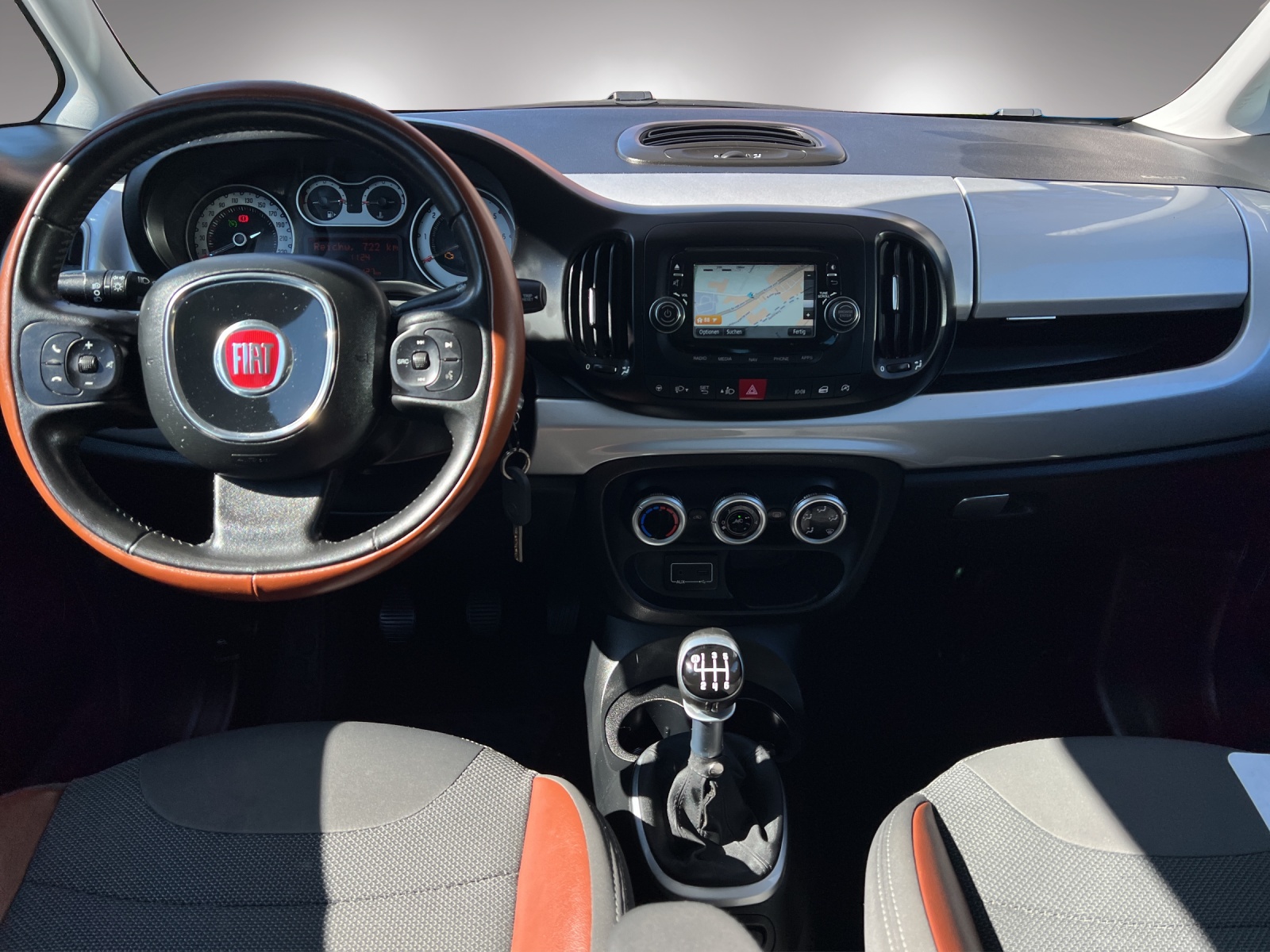 FIAT 500L 1.6 JTD Trekking Line-image-9