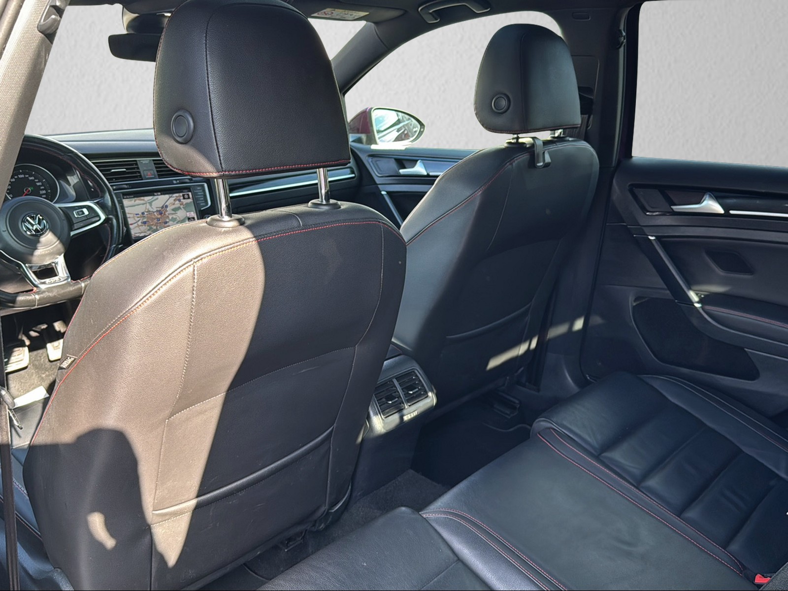 VW Golf 2.0 TSI GTI Performance DSG-image-7