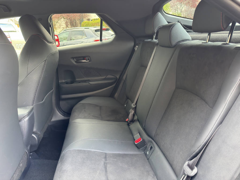 TOYOTA C-HR 2.0 HEV GR Sport 4x4-image-14