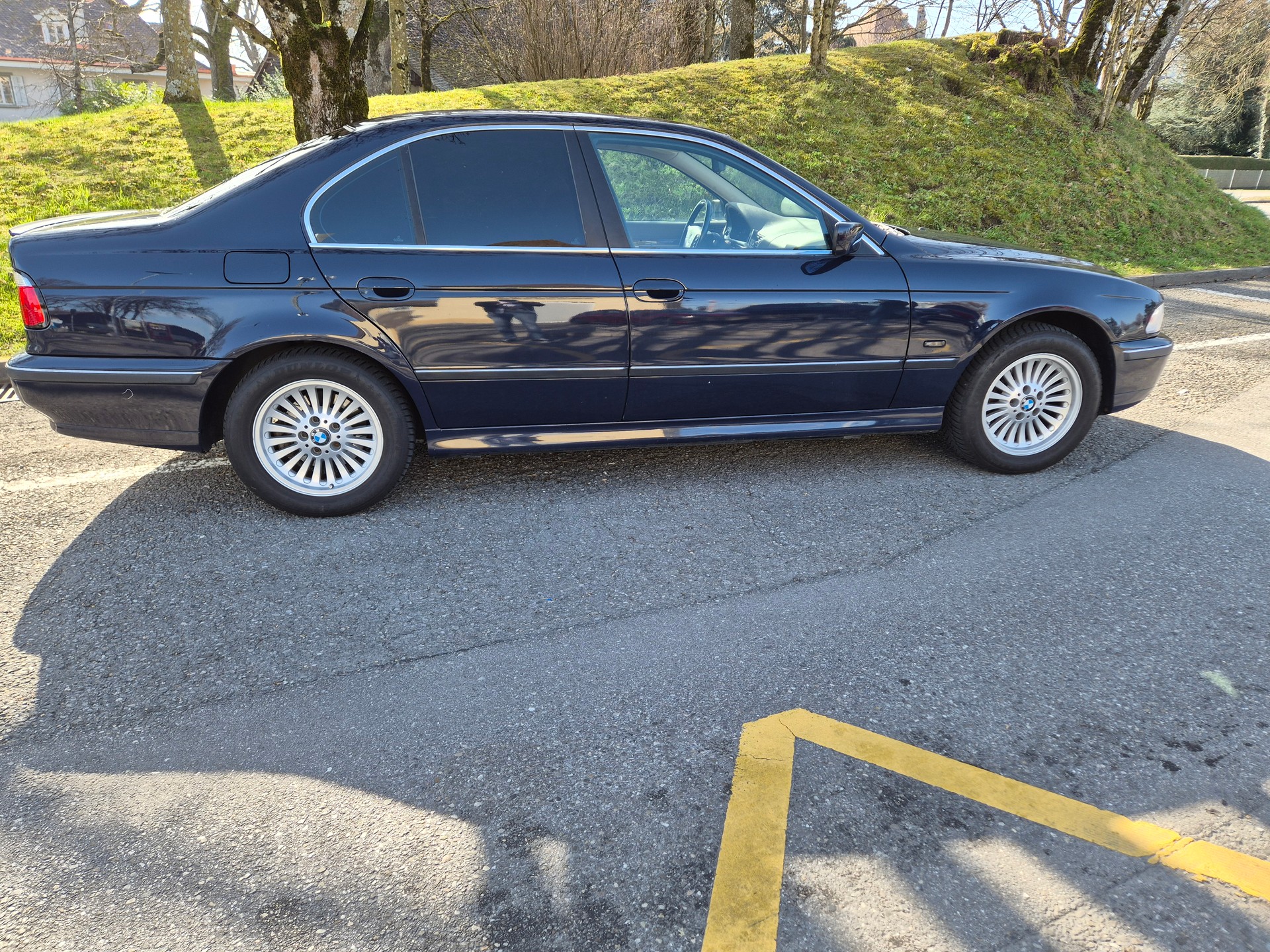 BMW 535i-image-2