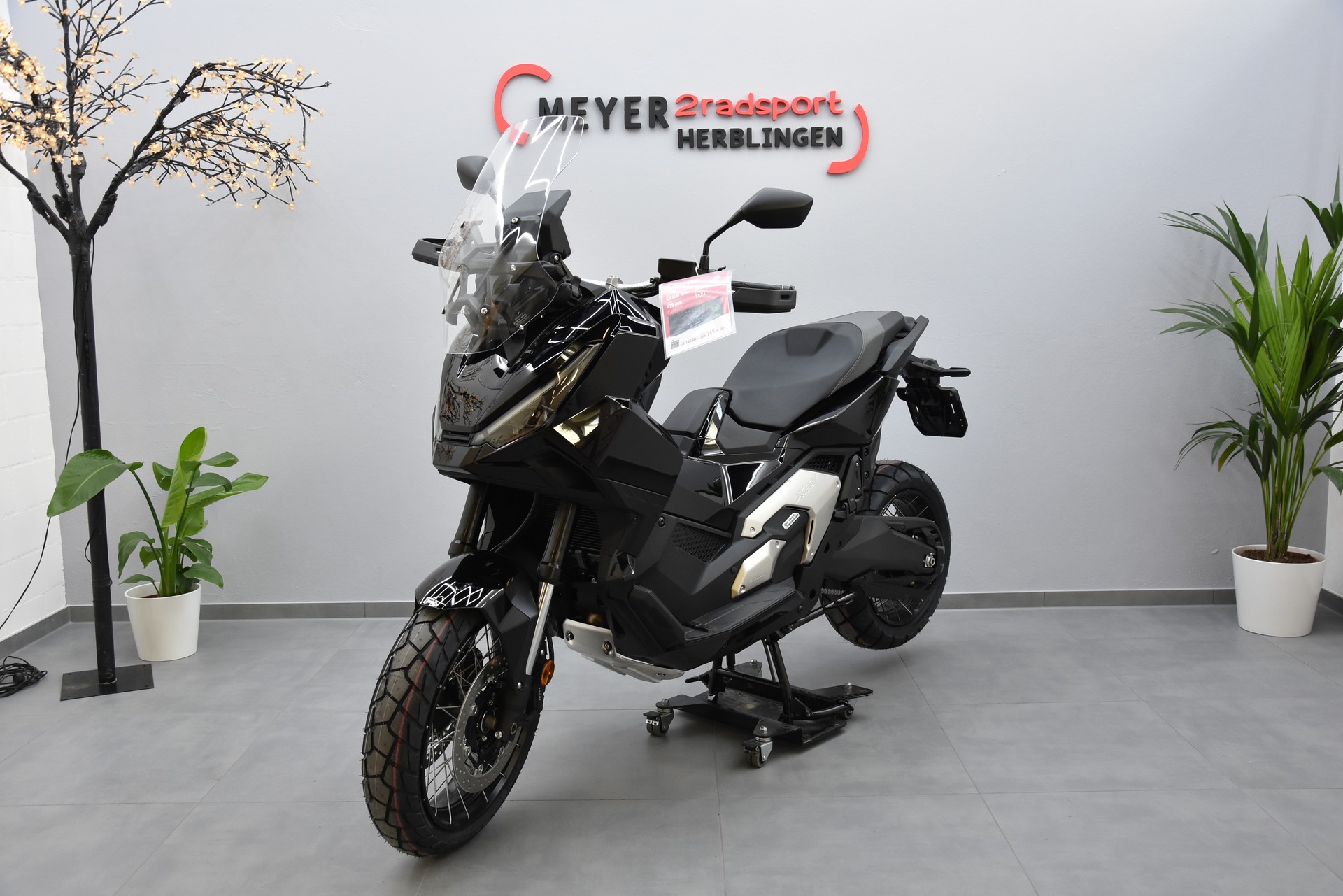 HONDA X-ADV 750-image-3