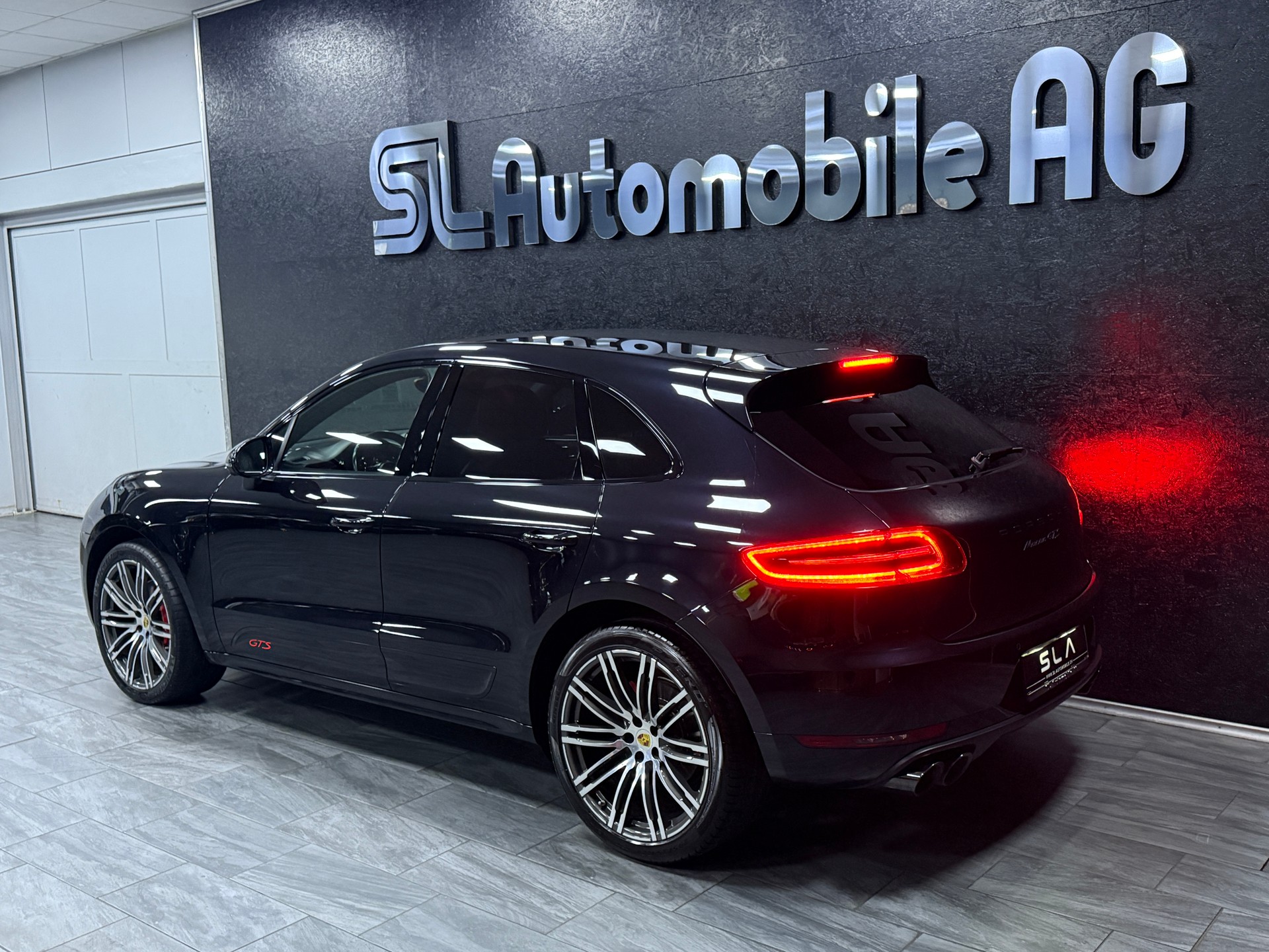PORSCHE Macan GTS PDK / CH Fahrzeug / Vollausstattung-image-4