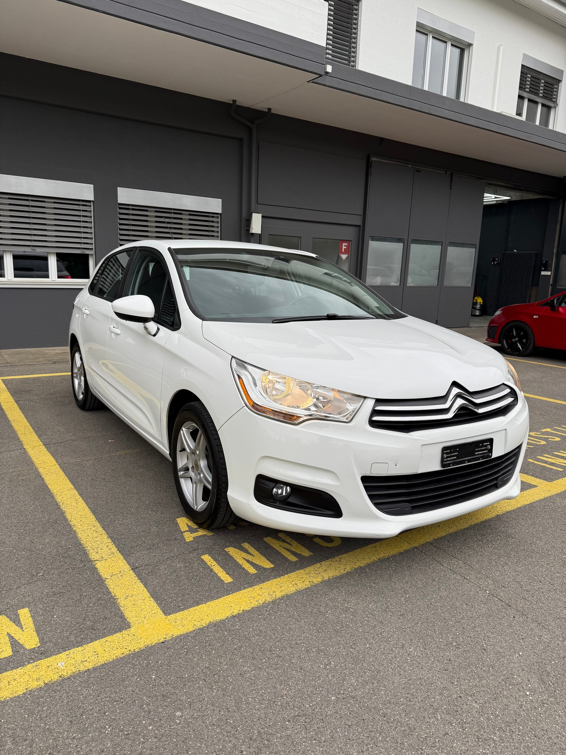 CITROEN C4 1.2 Pure Tech Feel-image-3
