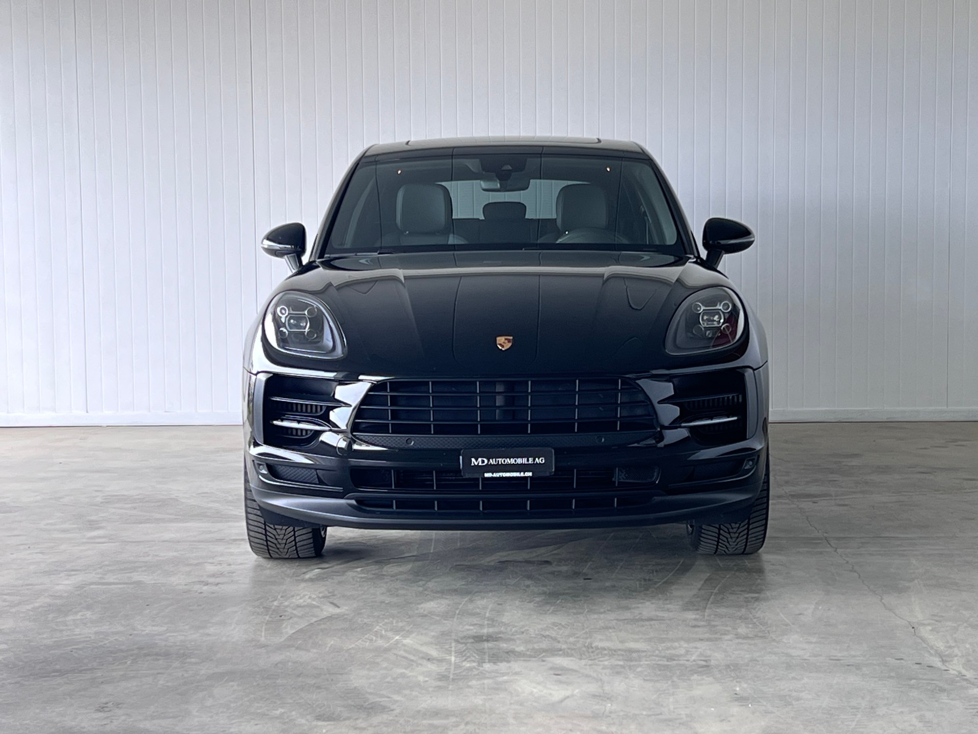 PORSCHE Macan S PDK-showroom-element-3