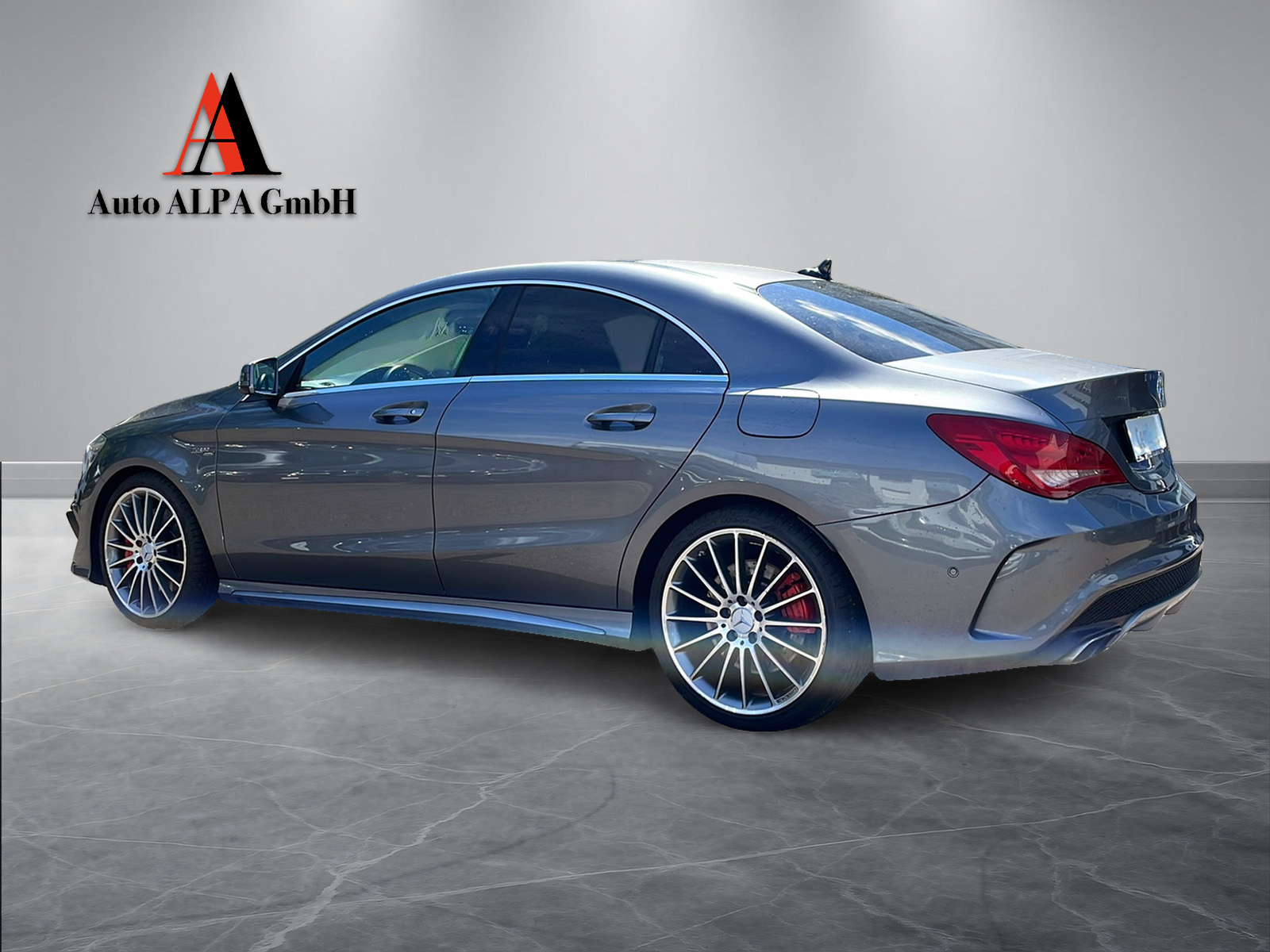 MERCEDES-BENZ CLA 45 AMG 4Matic Speedshift-showroom-element-2