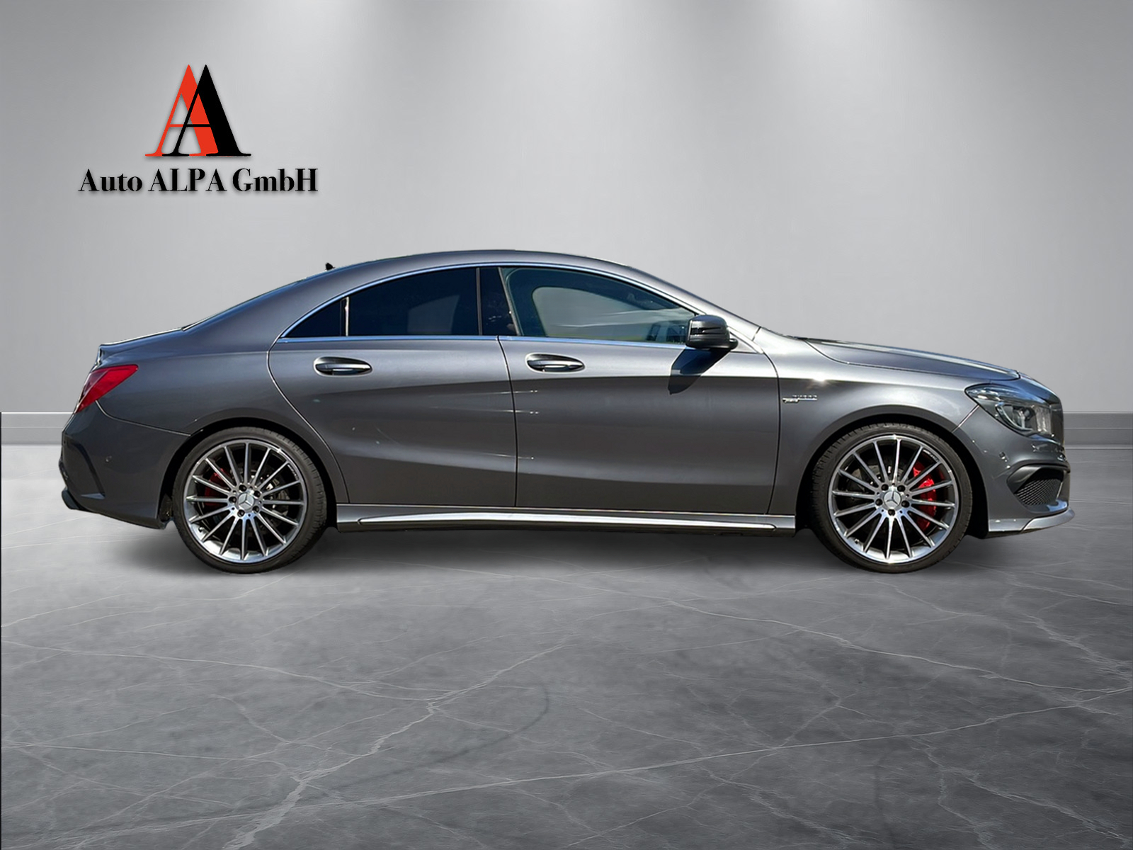MERCEDES-BENZ CLA 45 AMG 4Matic Speedshift-image-4