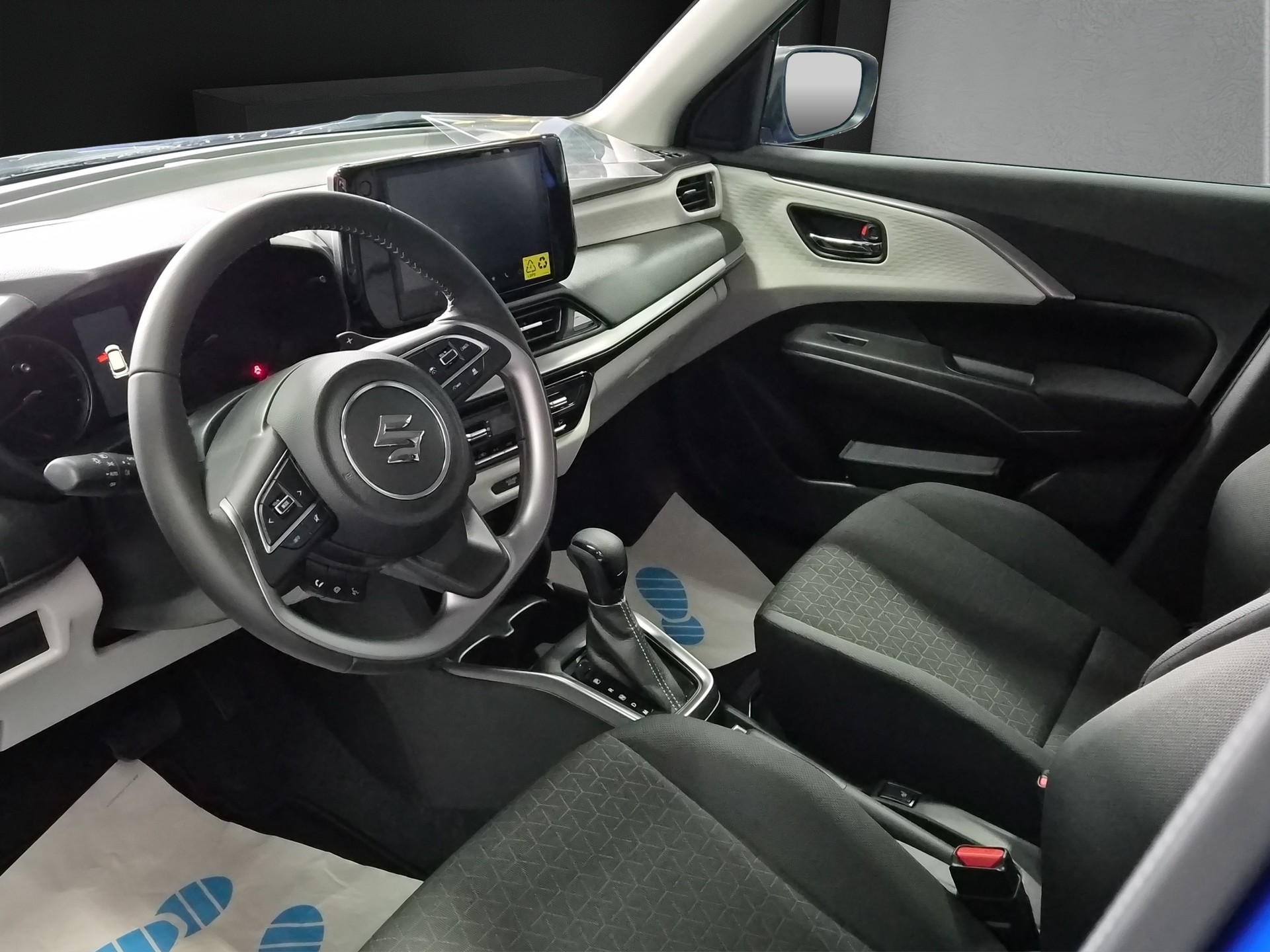 SUZUKI Swift 1.2 Compact Top Hybrid CVT-image-10