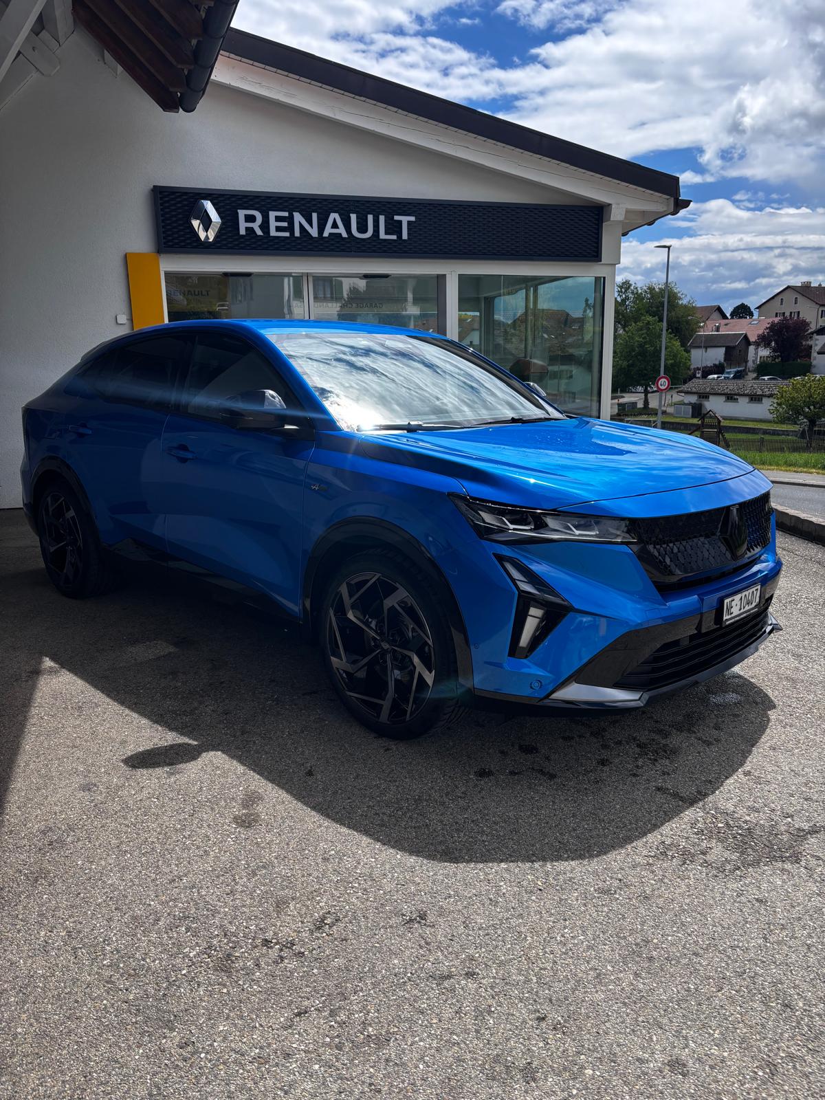 RENAULT Rafale 1.2 E-Tech Plug-in Hybrid 300 4x4 Esprit Alpine-image-2
