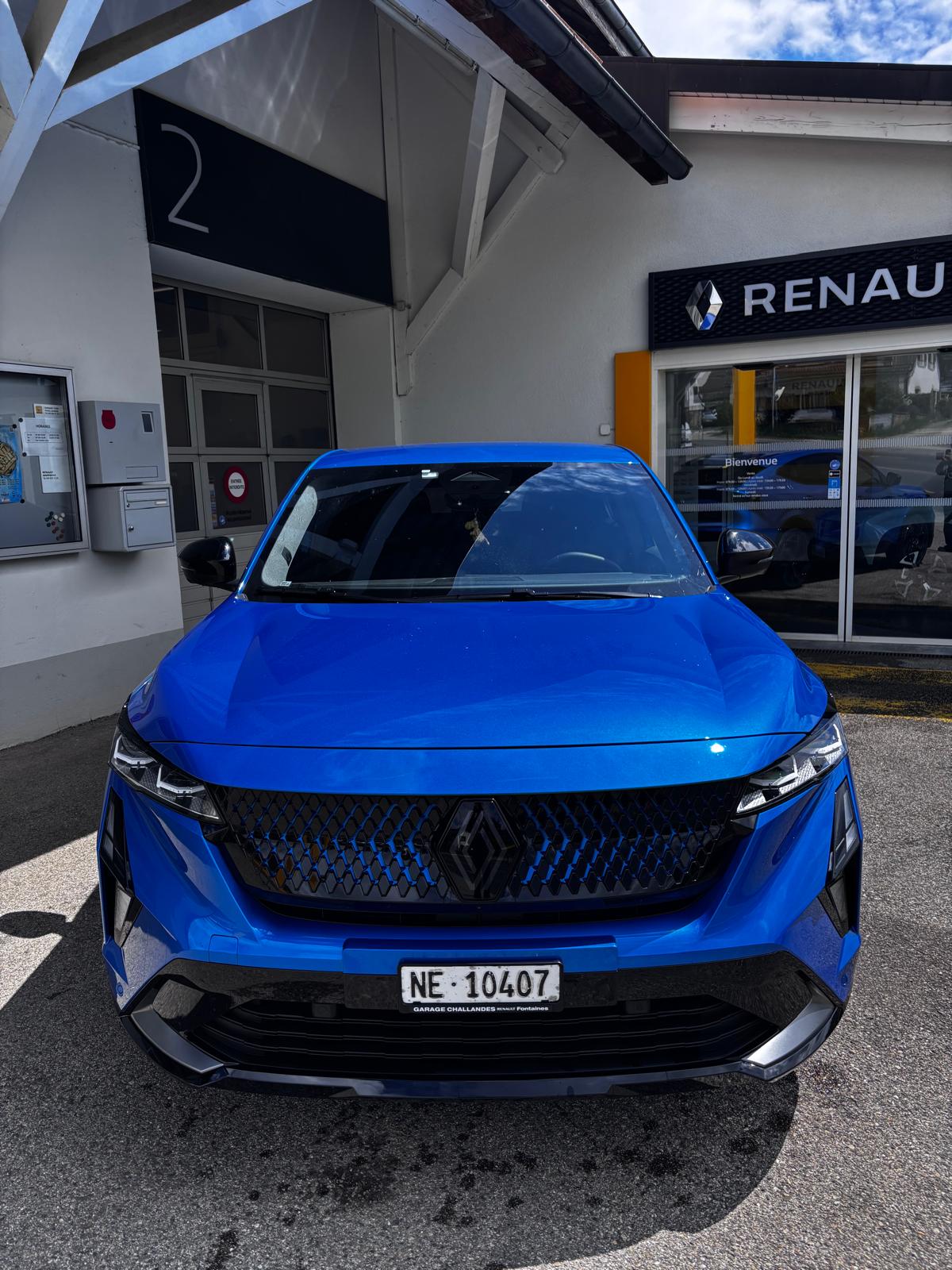 RENAULT Rafale 1.2 E-Tech Plug-in Hybrid 300 4x4 Esprit Alpine