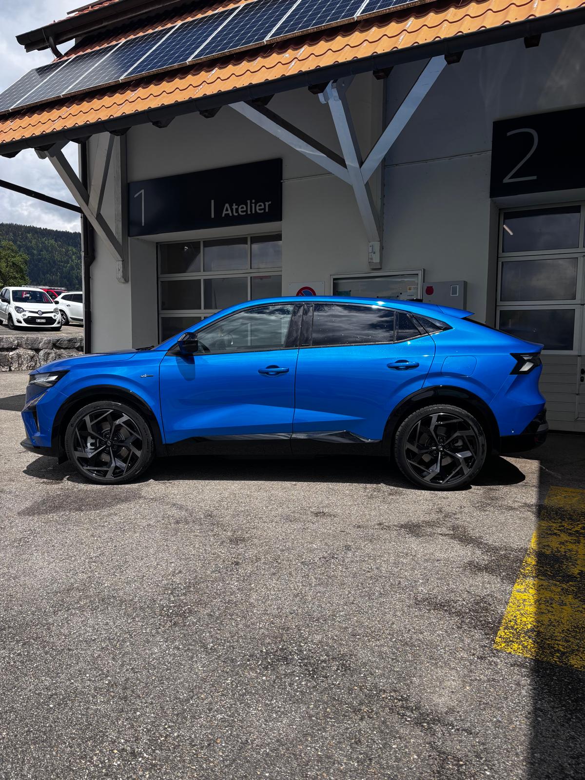 RENAULT Rafale 1.2 E-Tech Plug-in Hybrid 300 4x4 Esprit Alpine-image-3