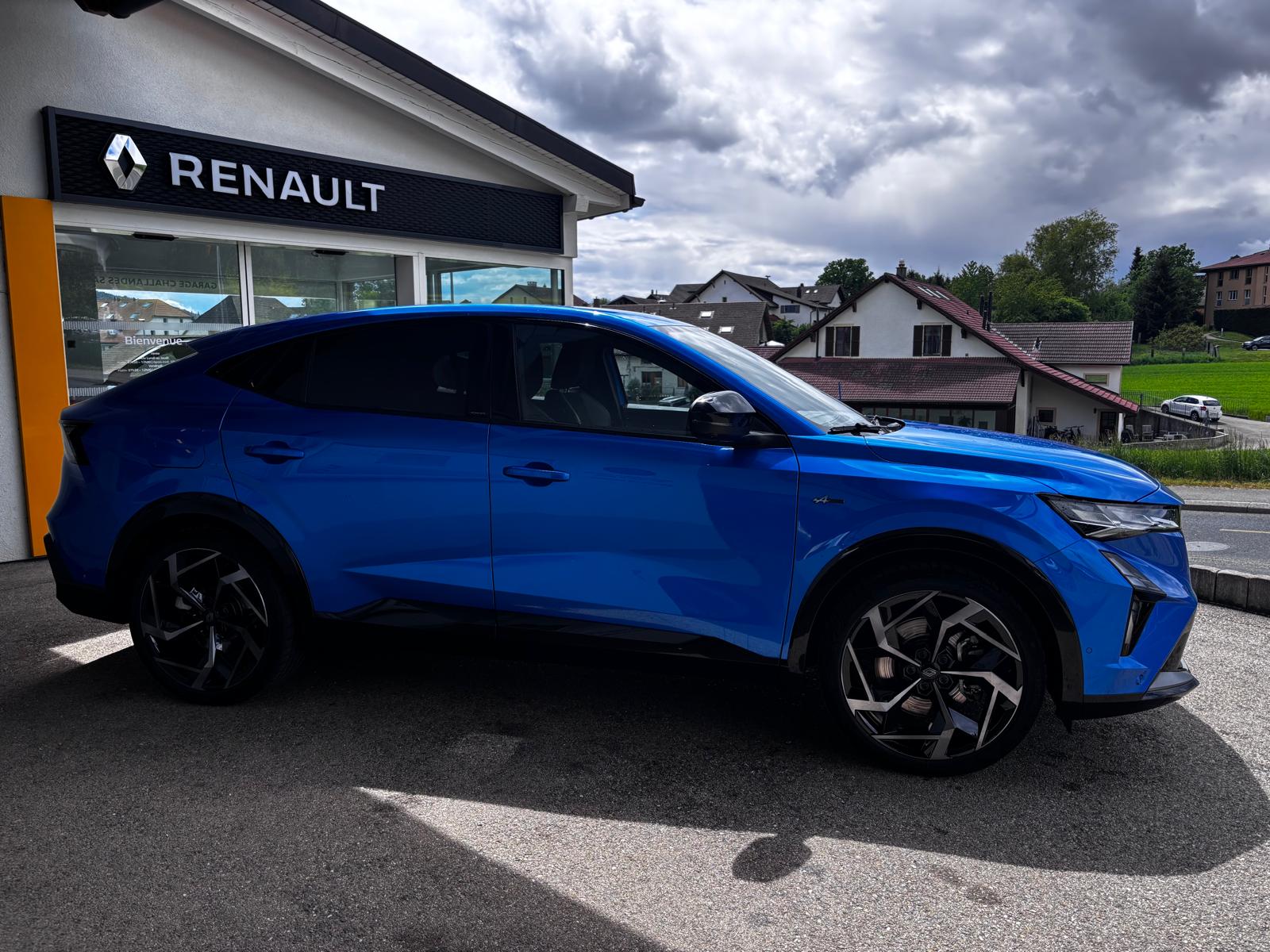 RENAULT Rafale 1.2 E-Tech Plug-in Hybrid 300 4x4 Esprit Alpine-image-5