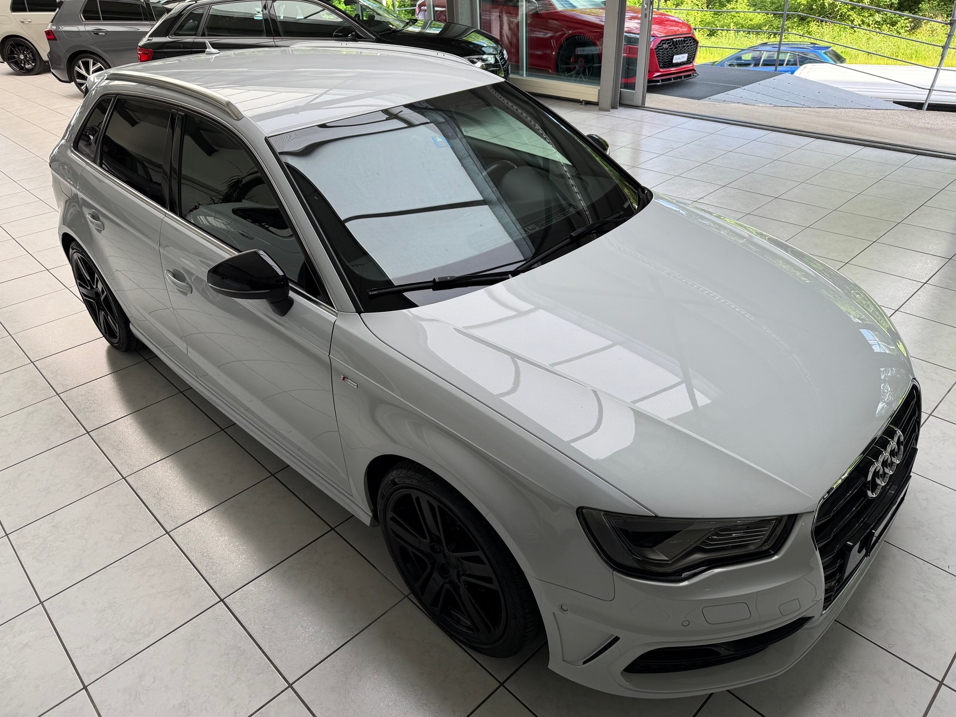 AUDI A3 Sportback 1.4 TFSI Ambition S-tronic-image-5