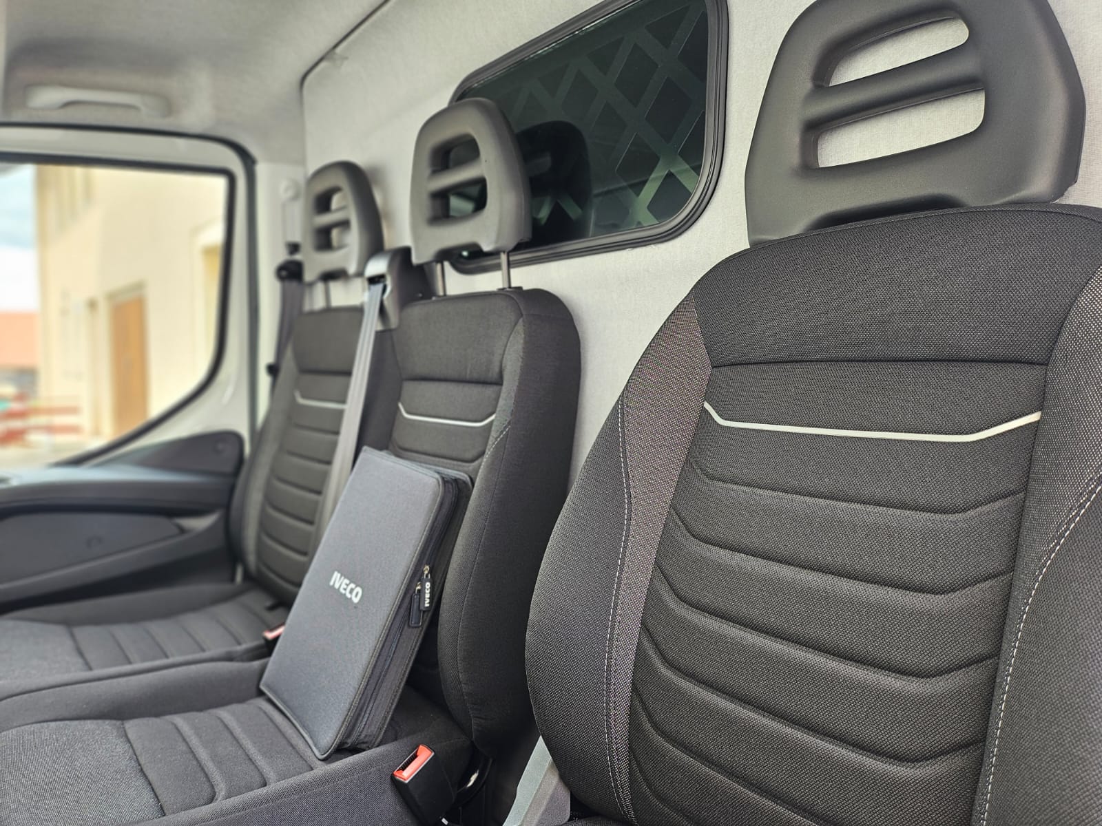 IVECO 35 S 16V MITTELLANG AUTOMAT leasing möglisch-image-9