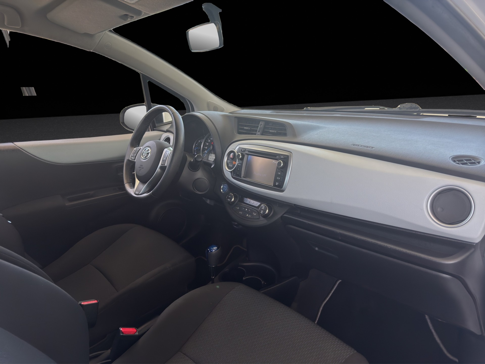 TOYOTA Yaris 1.5 VVT-i Hybrid Luna CVT-image-12
