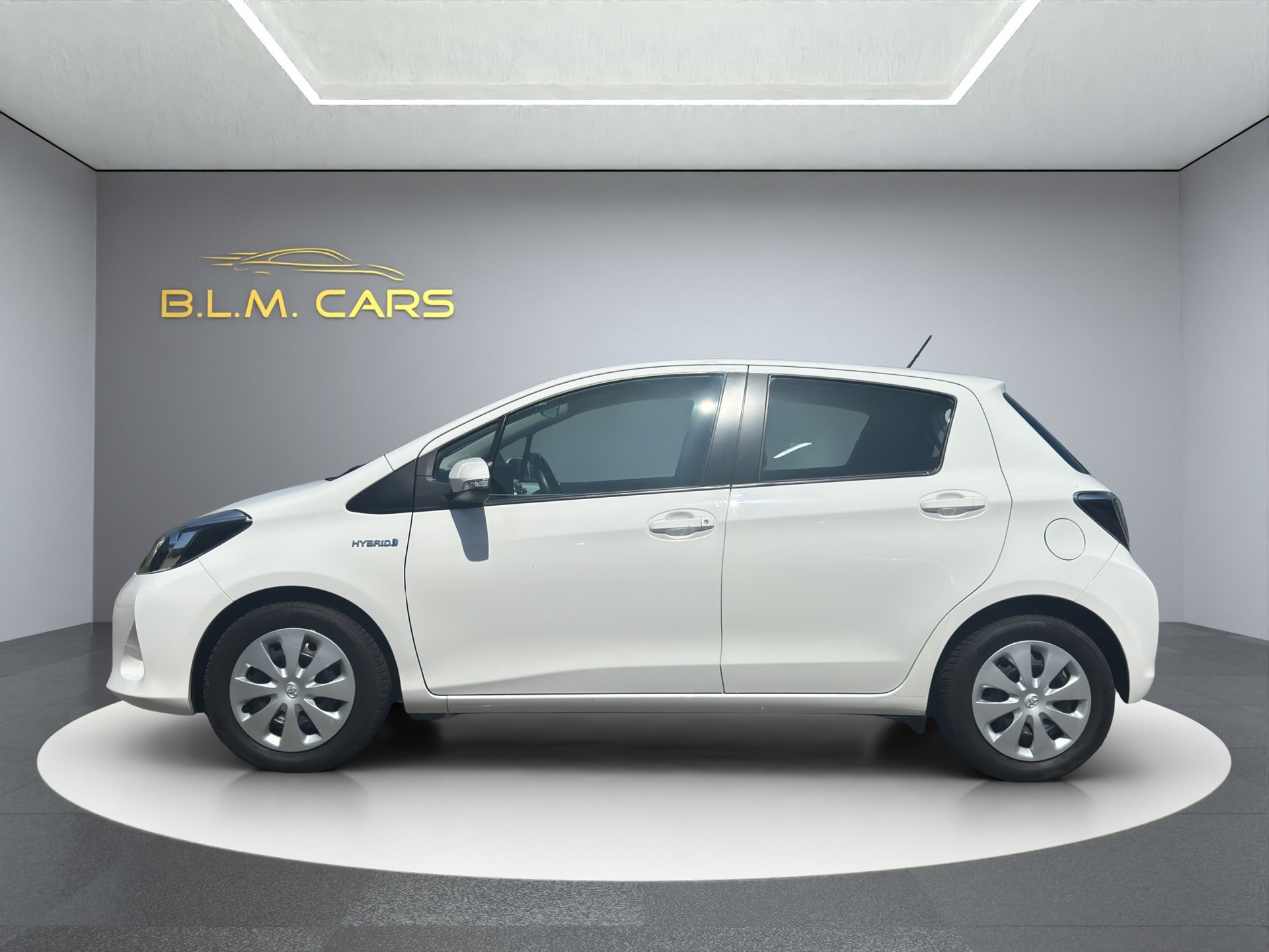 TOYOTA Yaris 1.5 VVT-i Hybrid Luna CVT-image-6