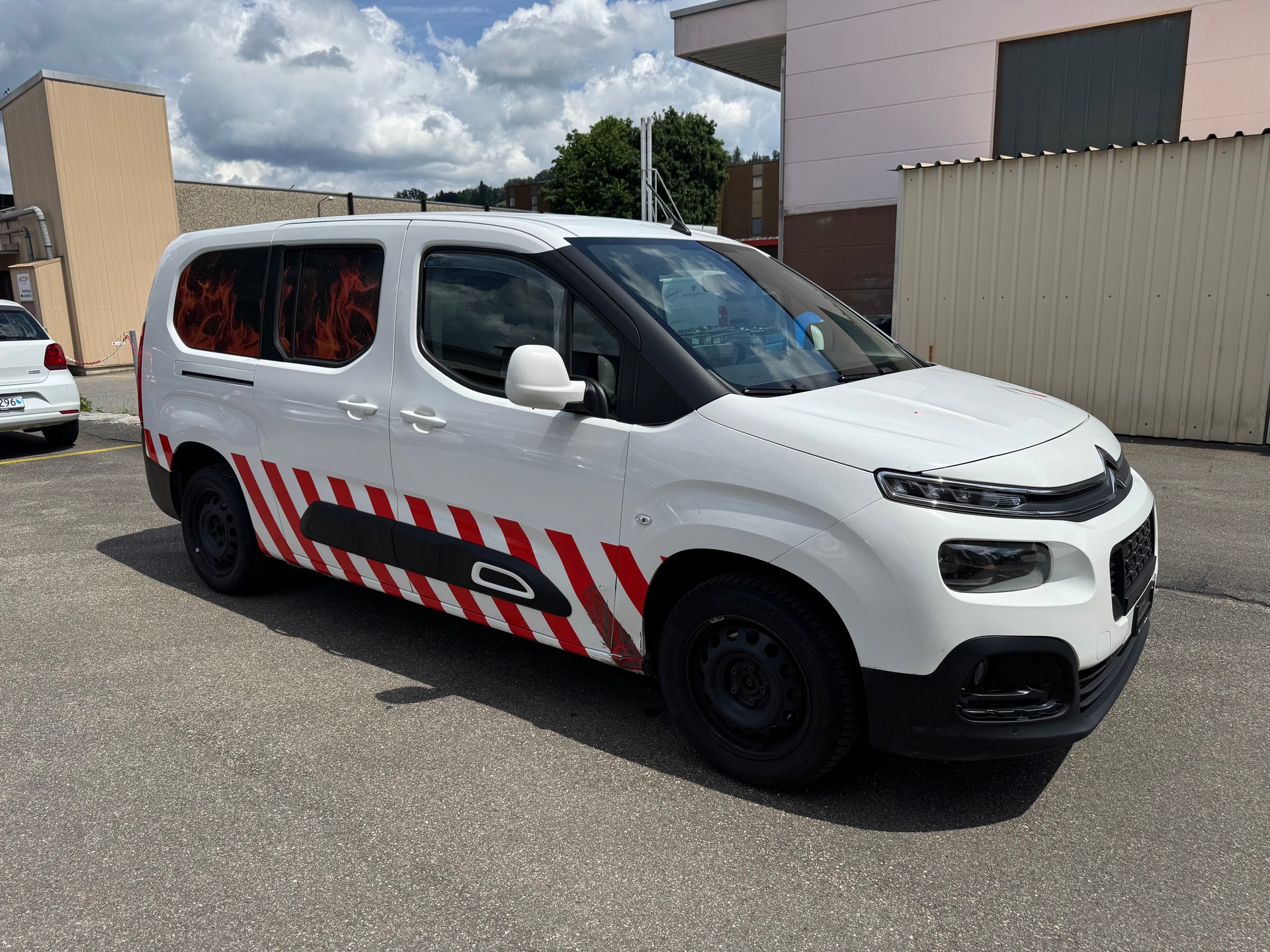 CITROEN Berlingo XL 1.5 BlueHDi Feel EAT8-image-1