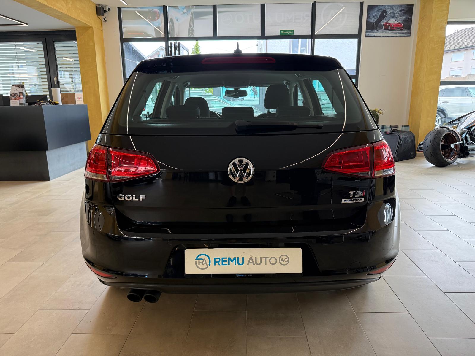 VW Golf 1.4 TSI Lounge DSG-showroom-element-3